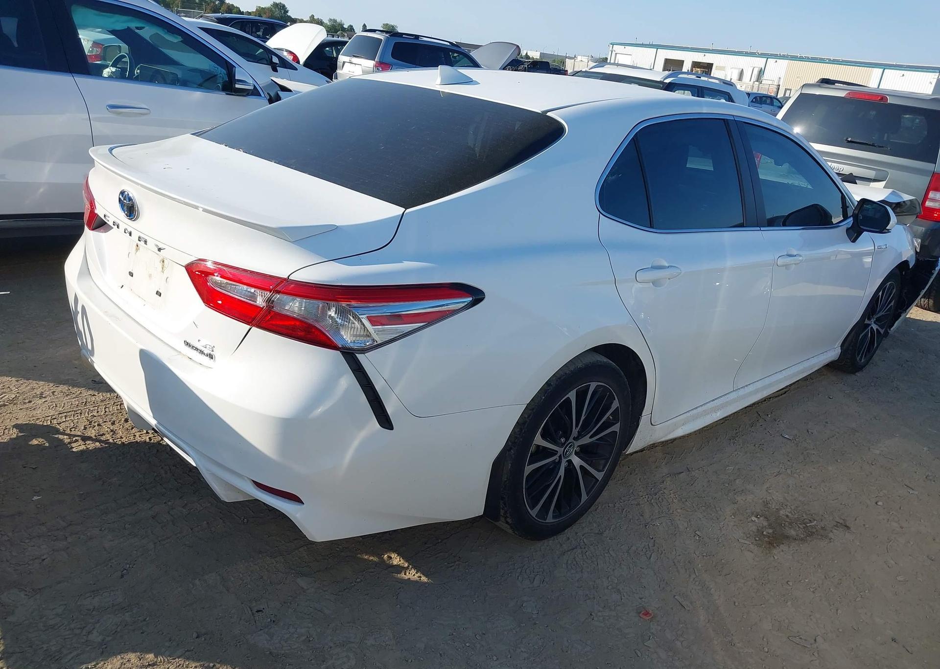 2020 TOYOTA CAMRY HYBRID