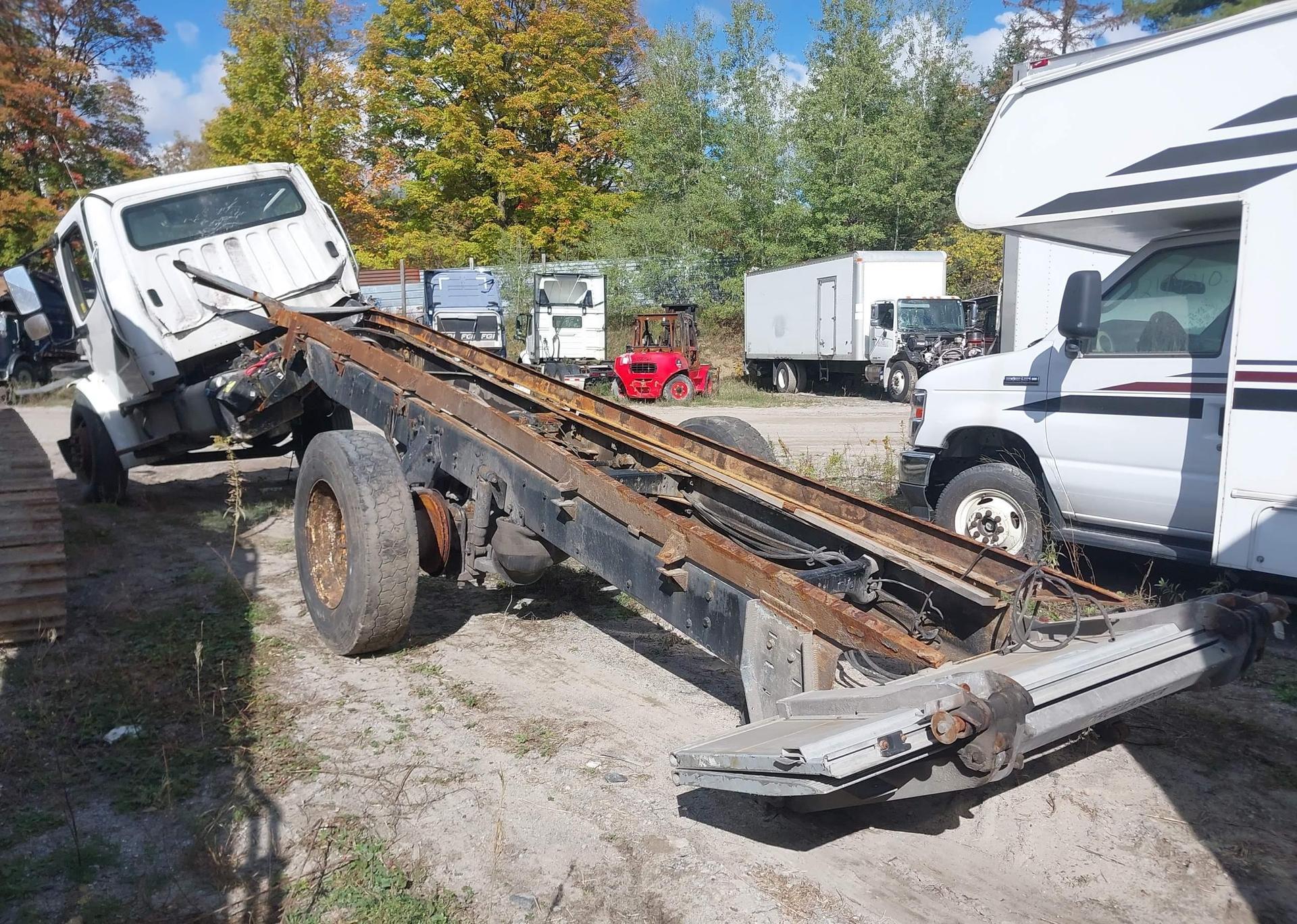 2020 FREIGHTLINER M2 106