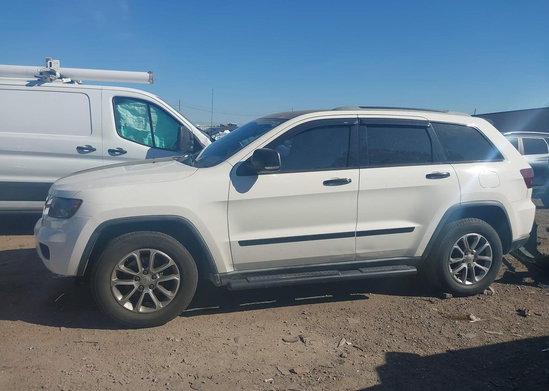 2011 JEEP GRAND CHEROKEE LIMITED