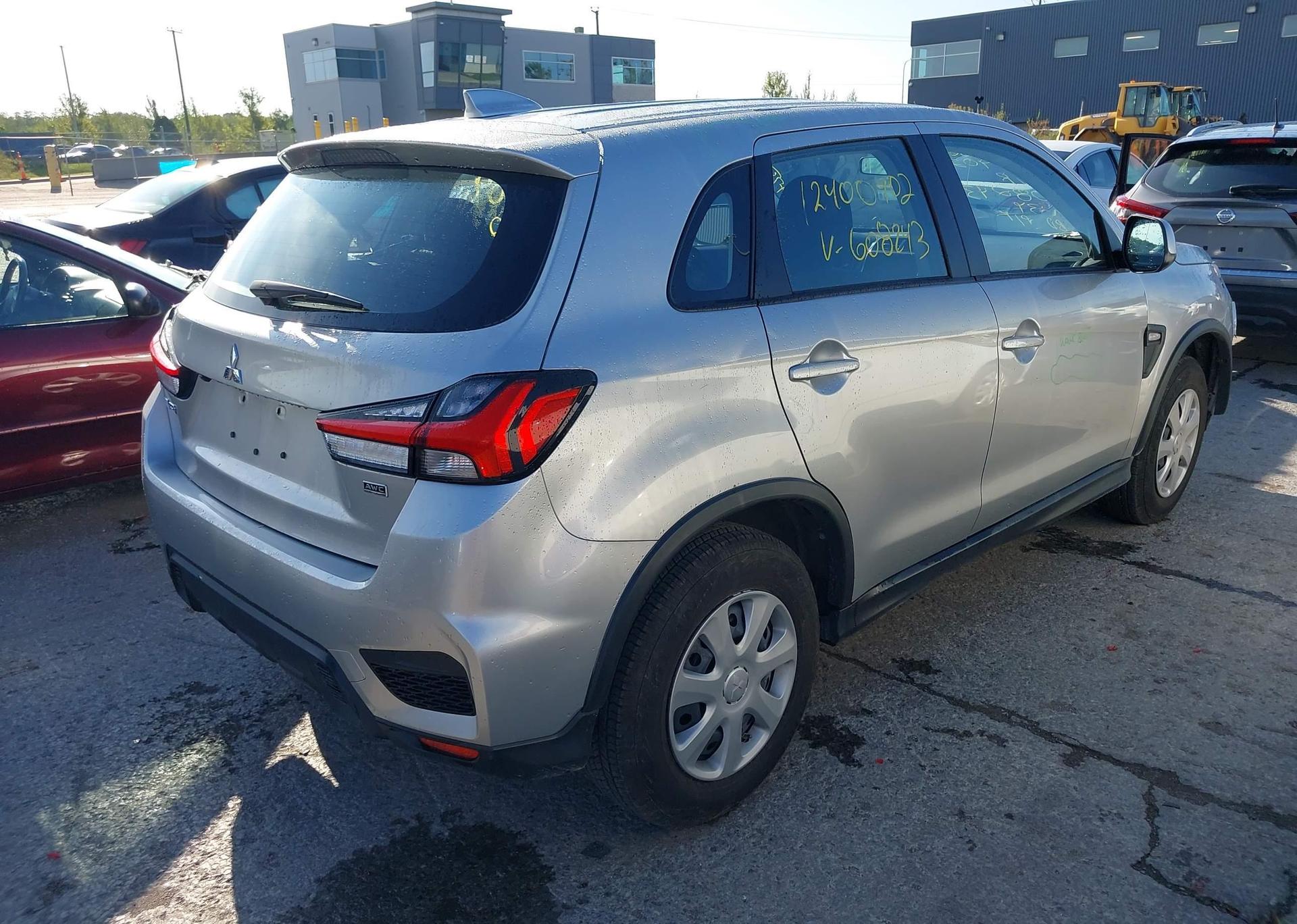 2024 MITSUBISHI RVR ES