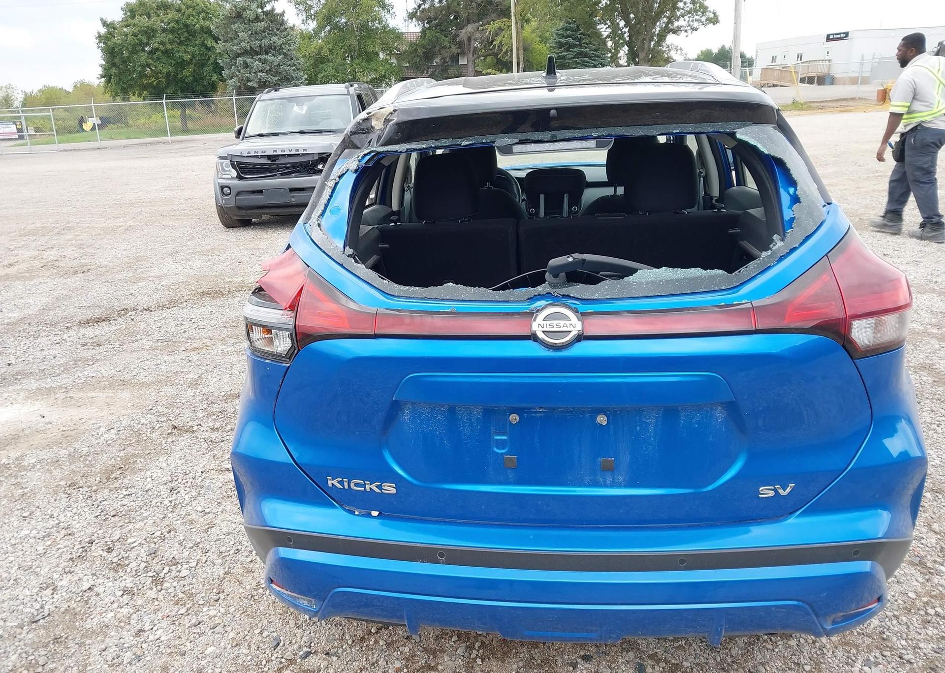 2021 NISSAN KICKS SV