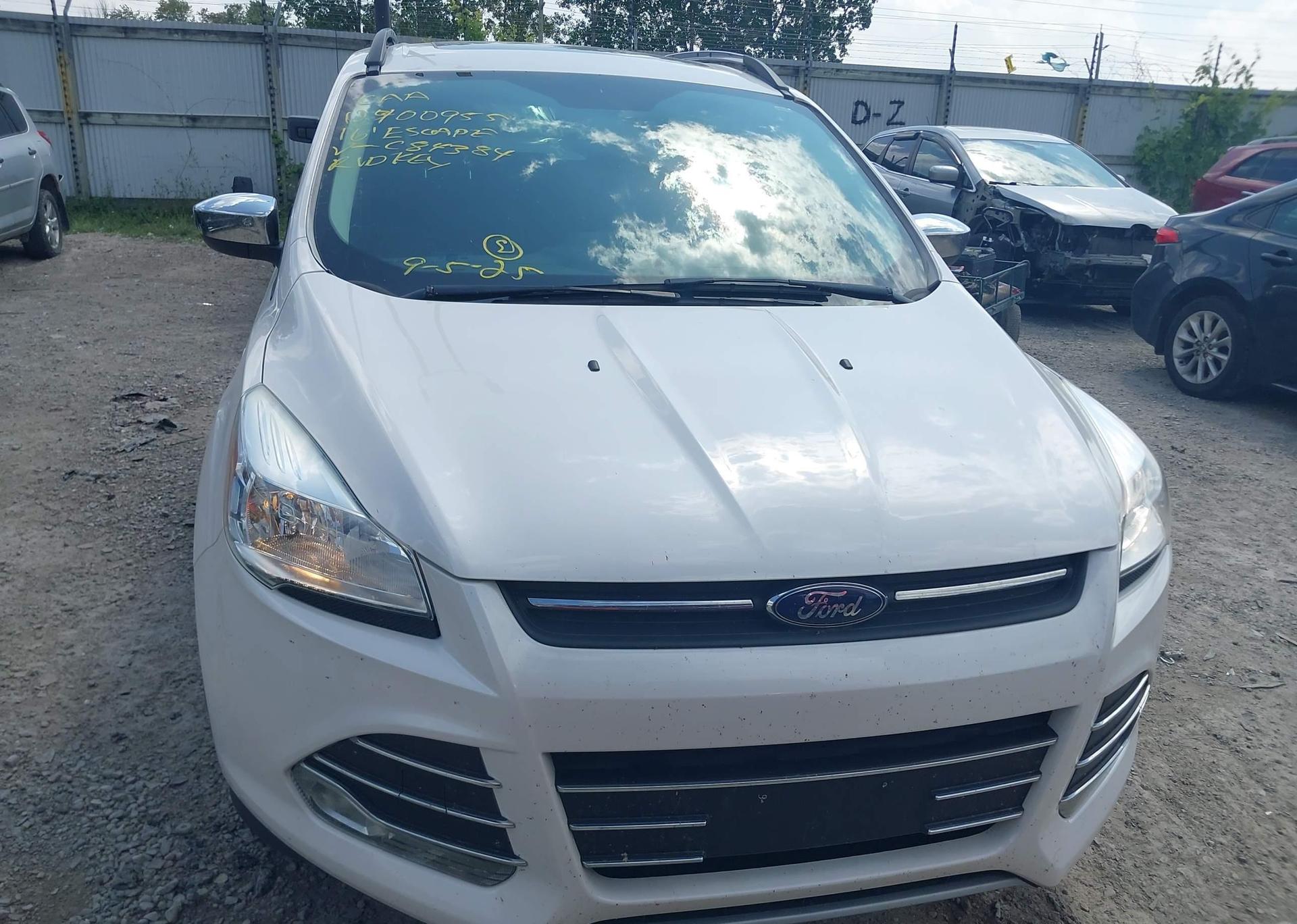 2016 FORD ESCAPE SE