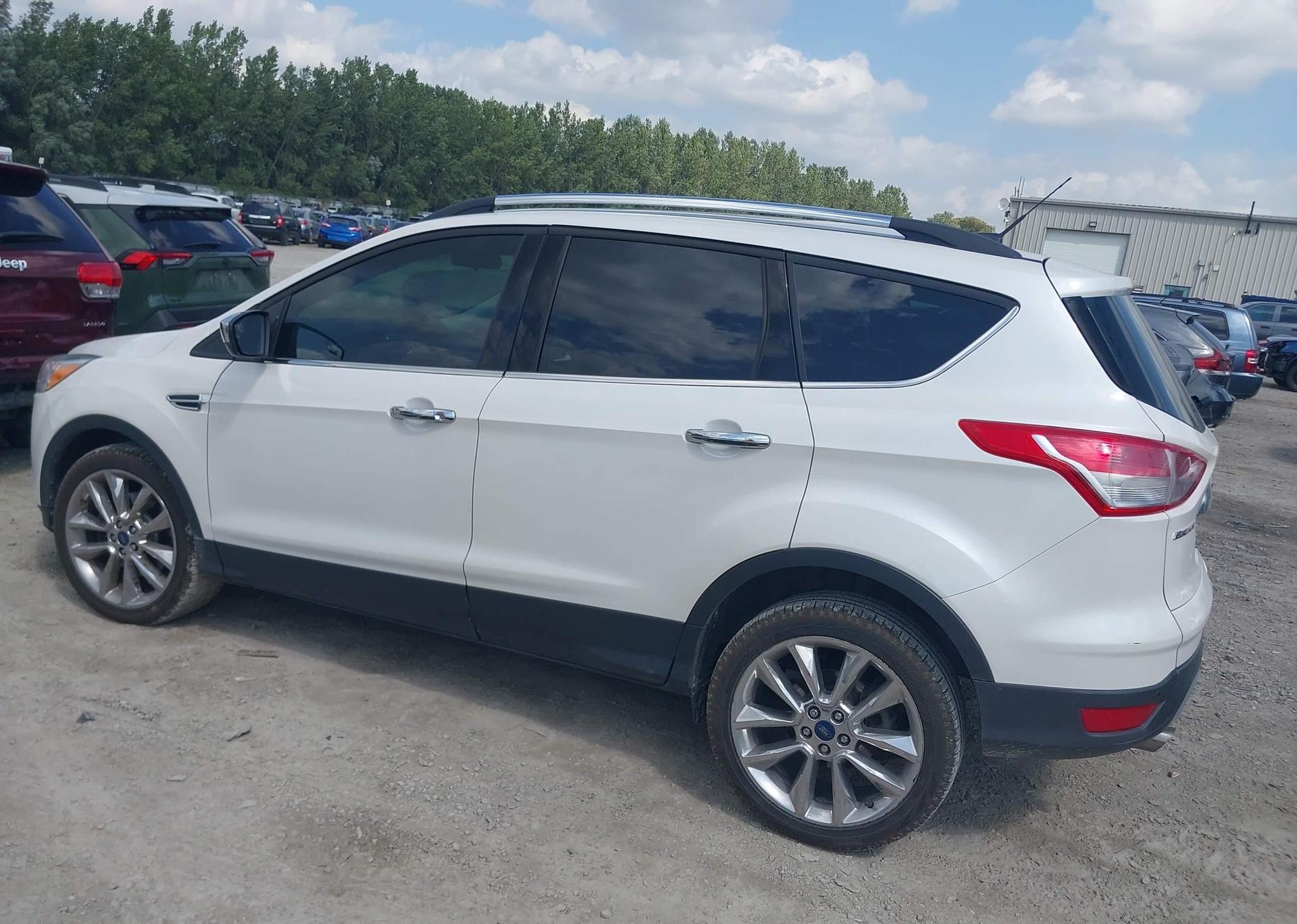 2016 FORD ESCAPE SE