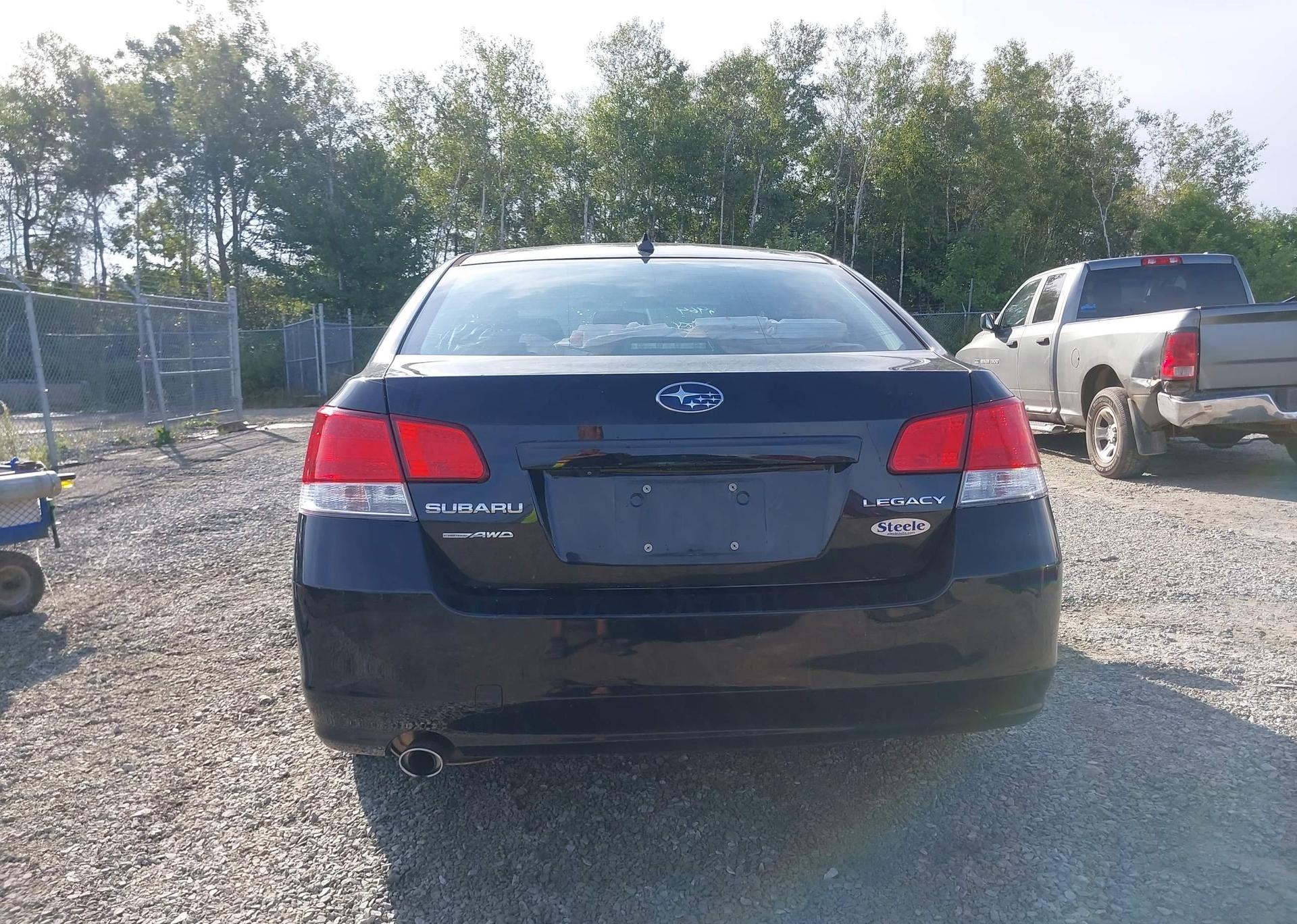 2013 SUBARU LEGACY 2.5I LIMITED