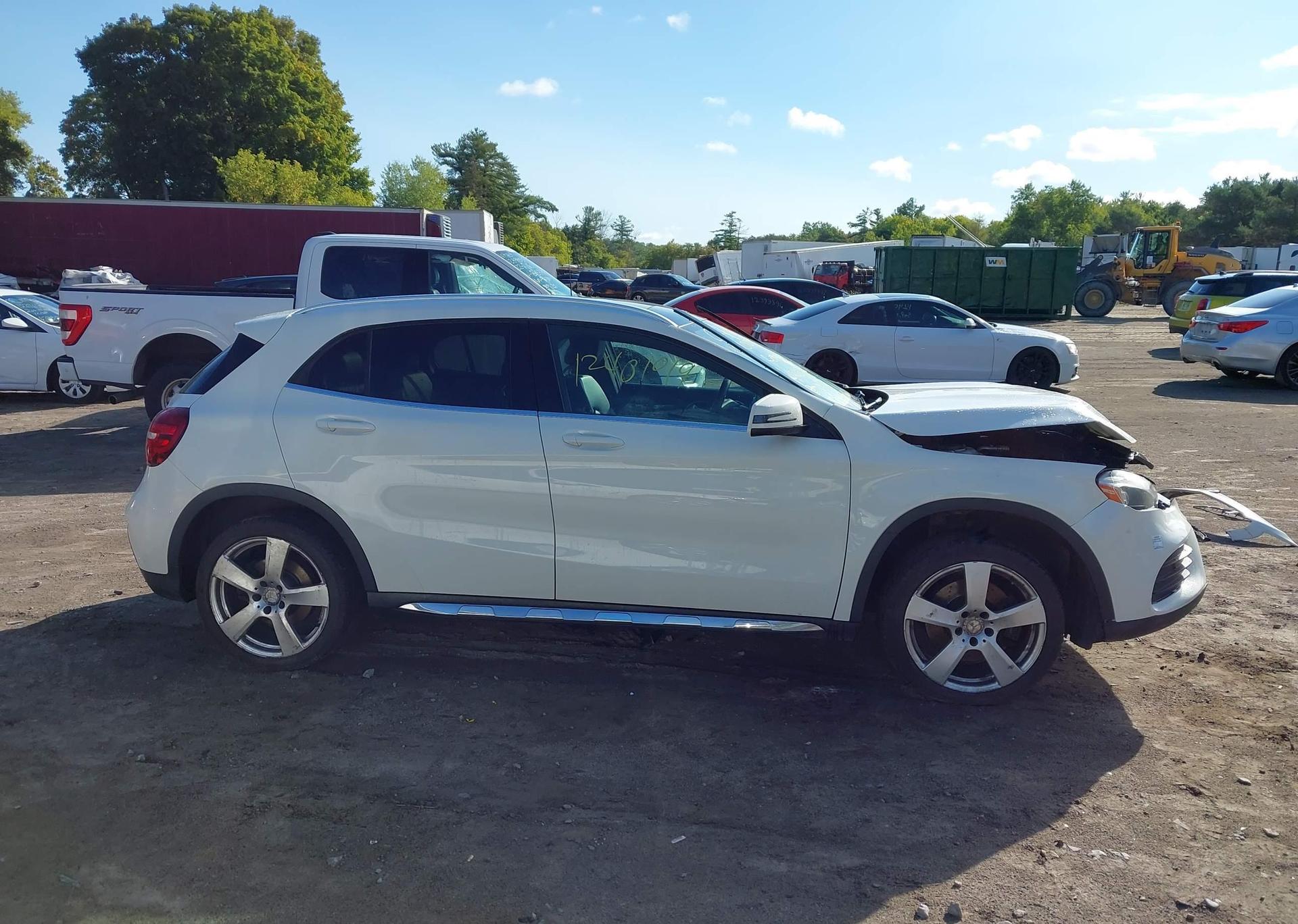 2018 MERCEDES-BENZ GLA 250 4MATIC