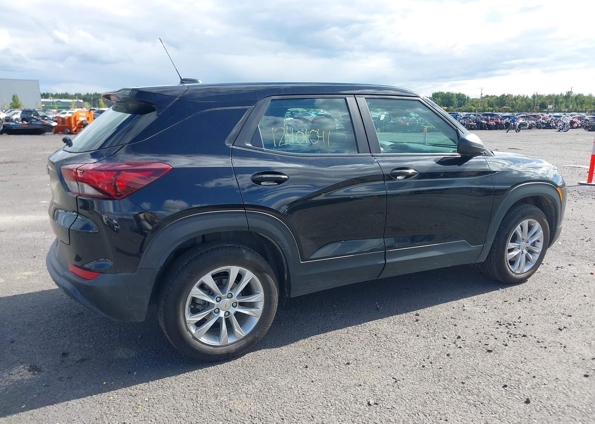 2023 CHEVROLET TRAILBLAZER LS