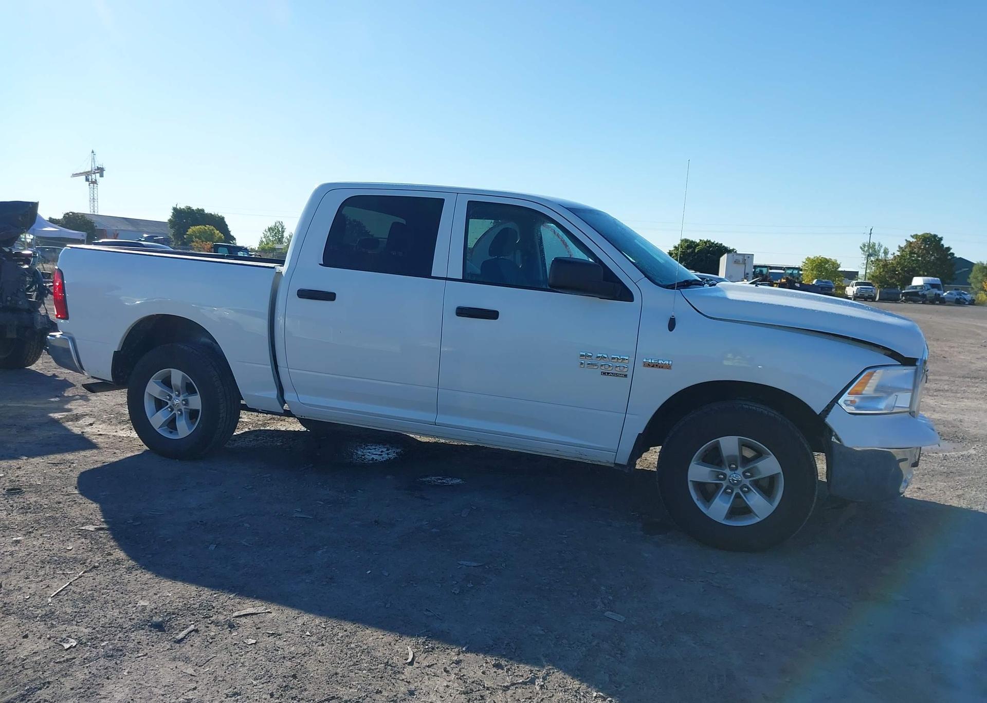 2023 RAM 1500 CLASSIC SLT
