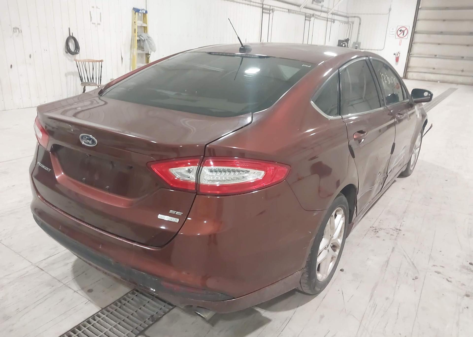 2015 FORD FUSION SE