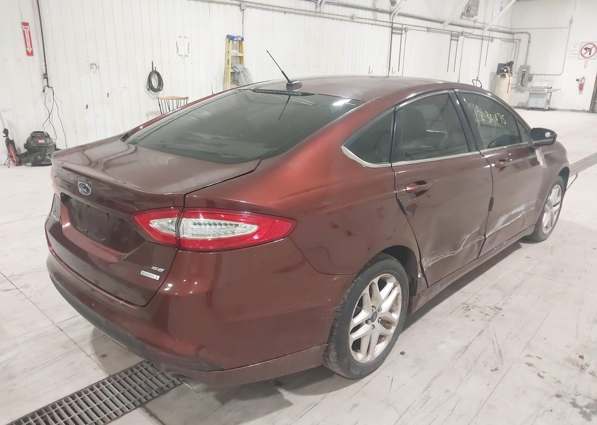 2015 FORD FUSION SE
