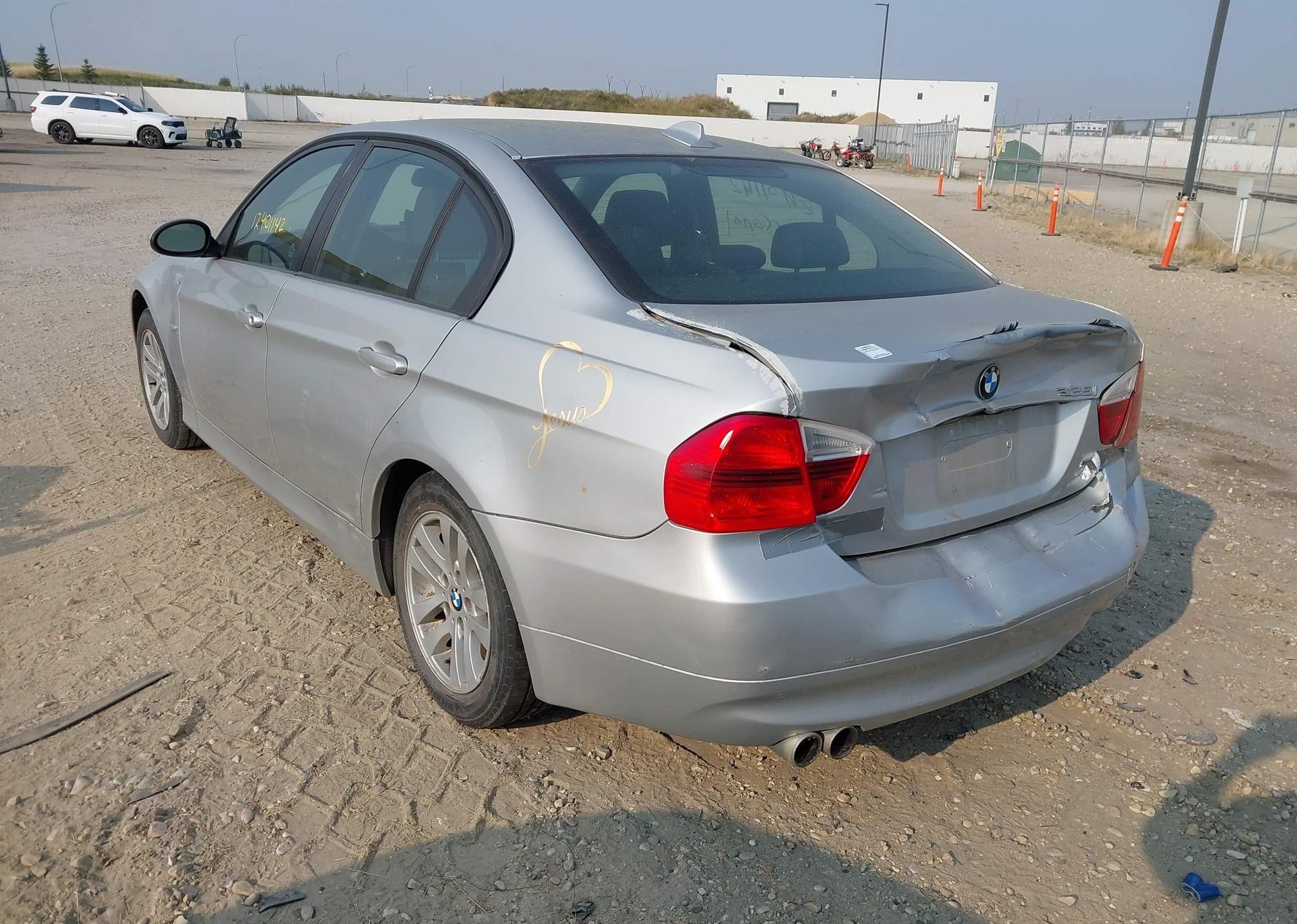 2006 BMW 325 I
