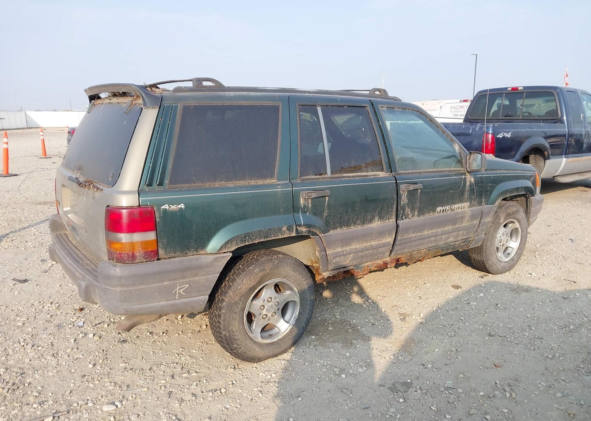 1997 JEEP GRAND CHEROKEE LAREDO