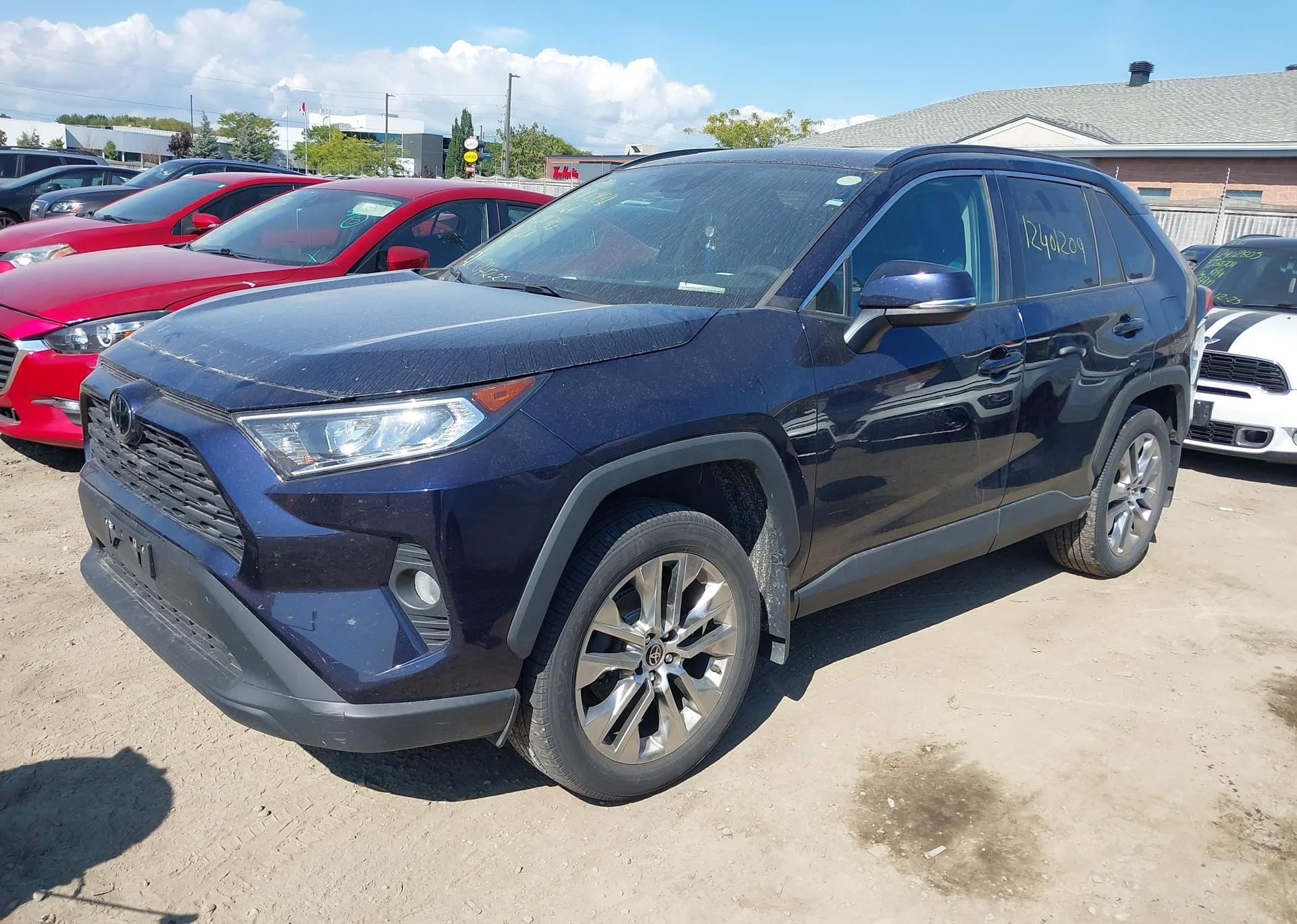 2021 TOYOTA RAV4 XLE
