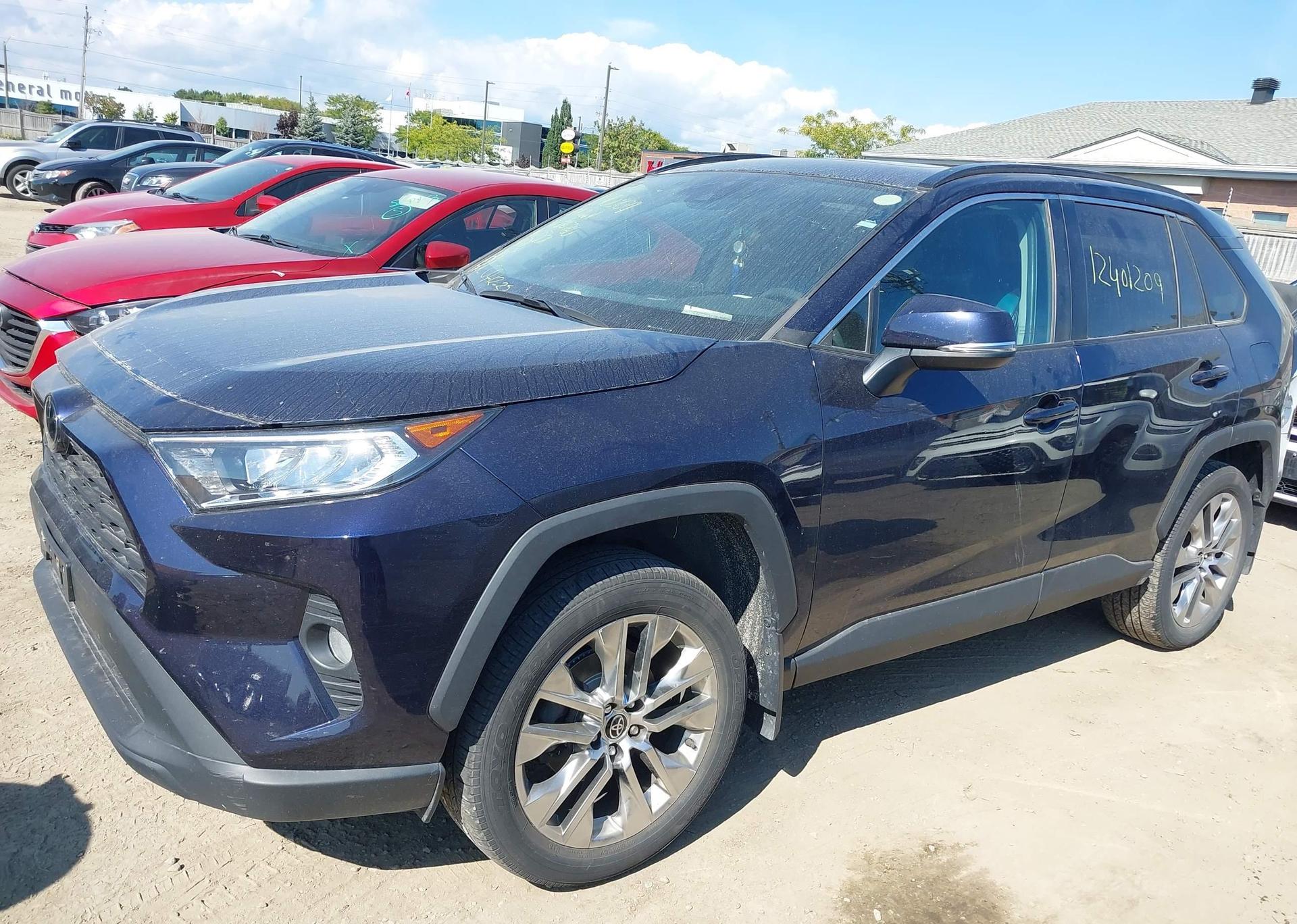 2021 TOYOTA RAV4 XLE