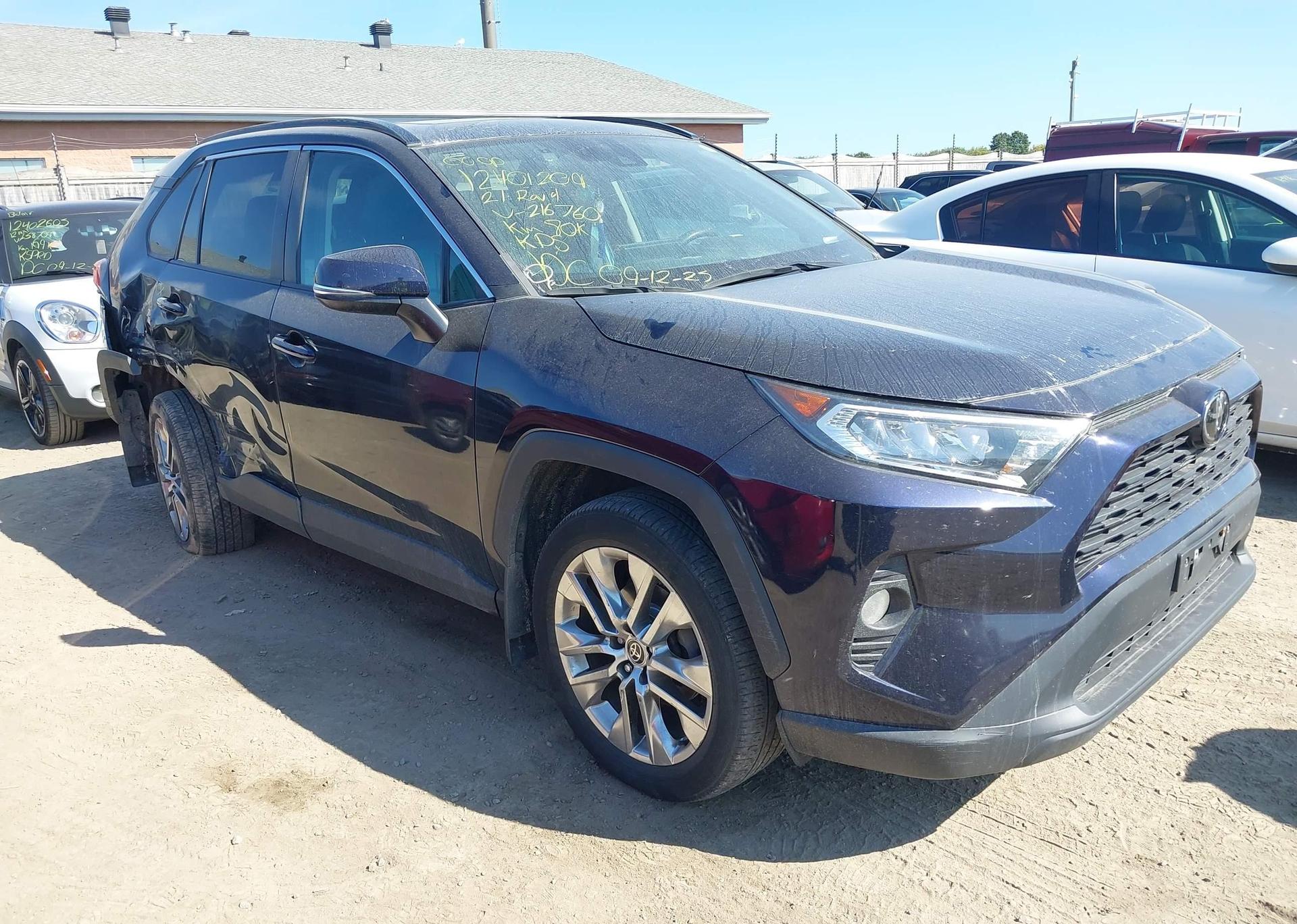 2021 TOYOTA RAV4 XLE