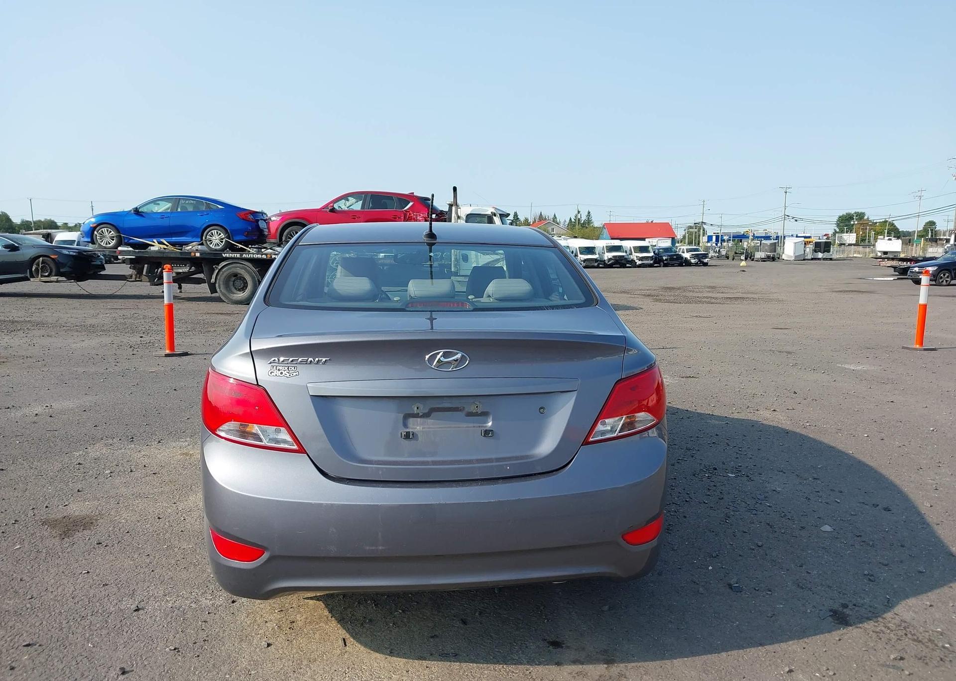 2015 HYUNDAI ACCENT GLS