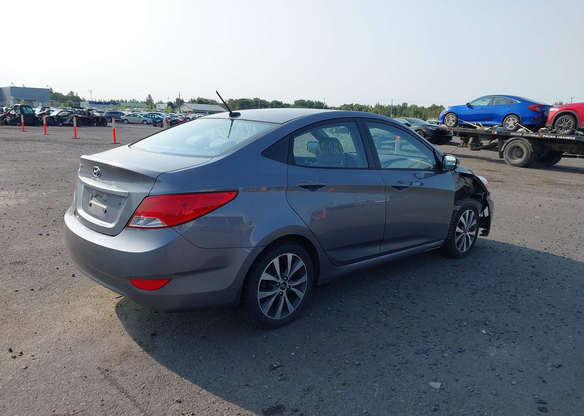 2015 HYUNDAI ACCENT GLS