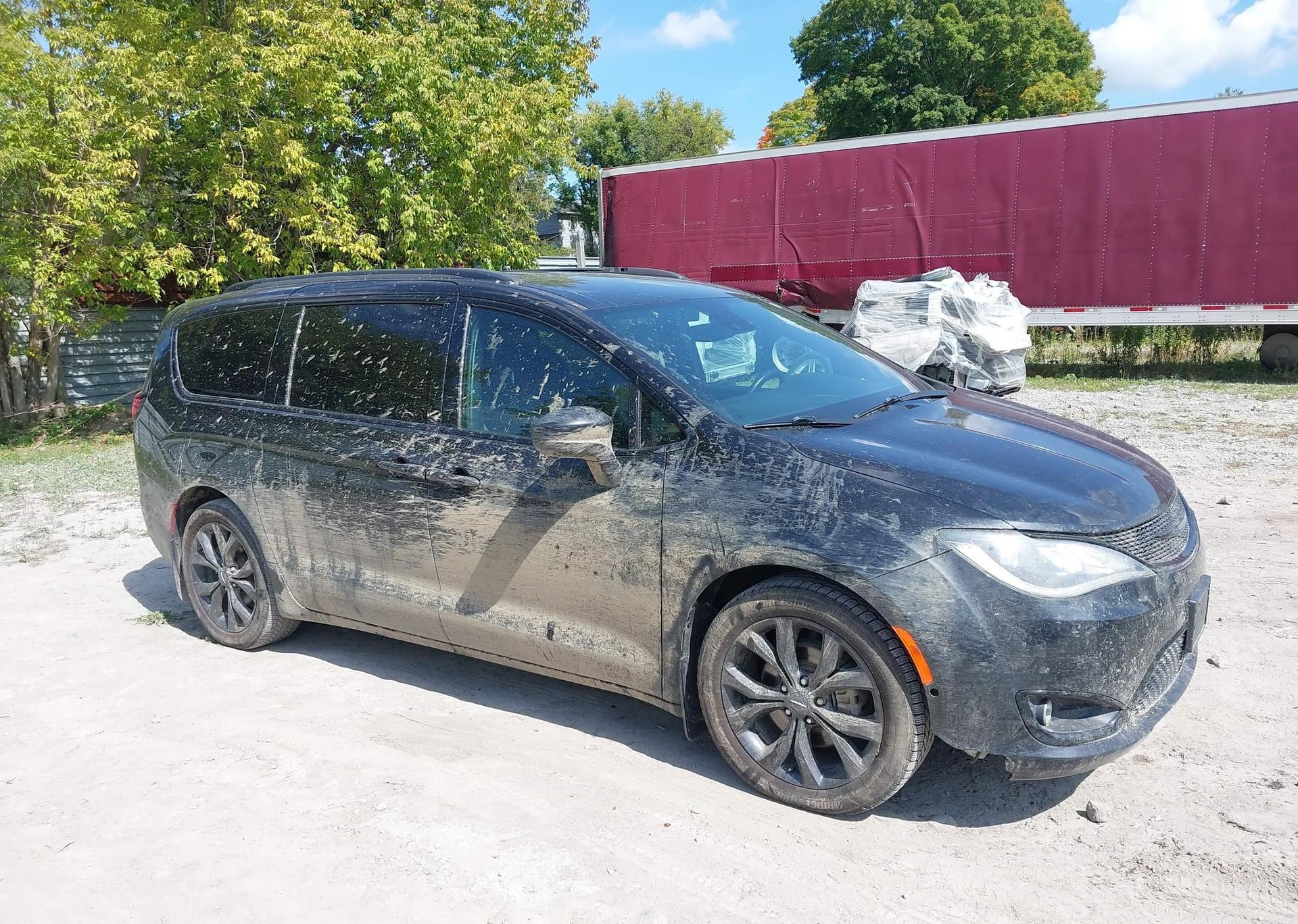 2019 CHRYSLER PACIFICA TOURING-L