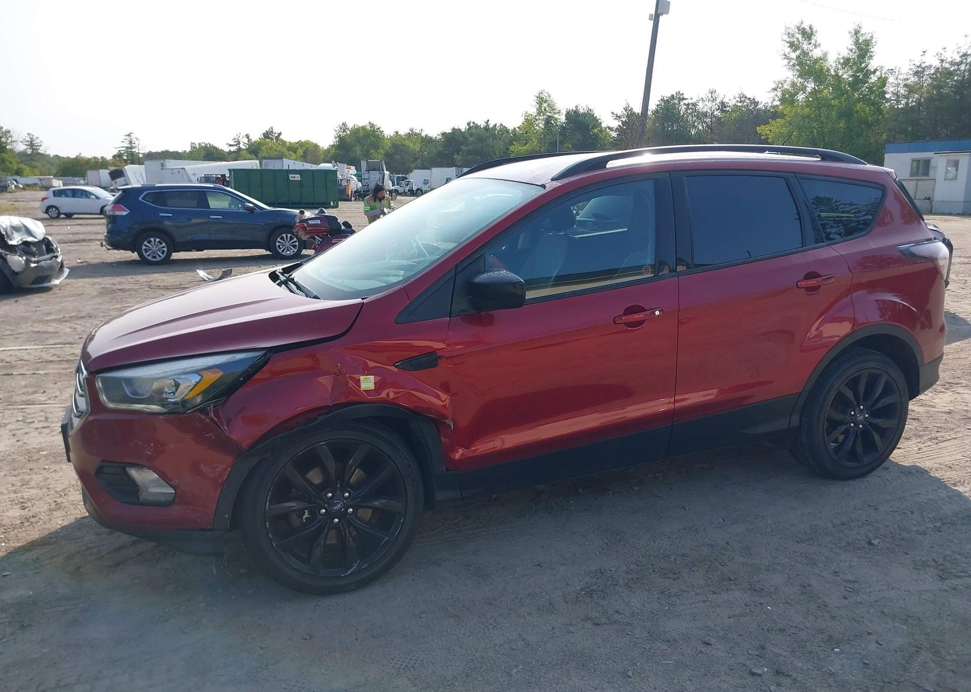 2017 FORD ESCAPE SE