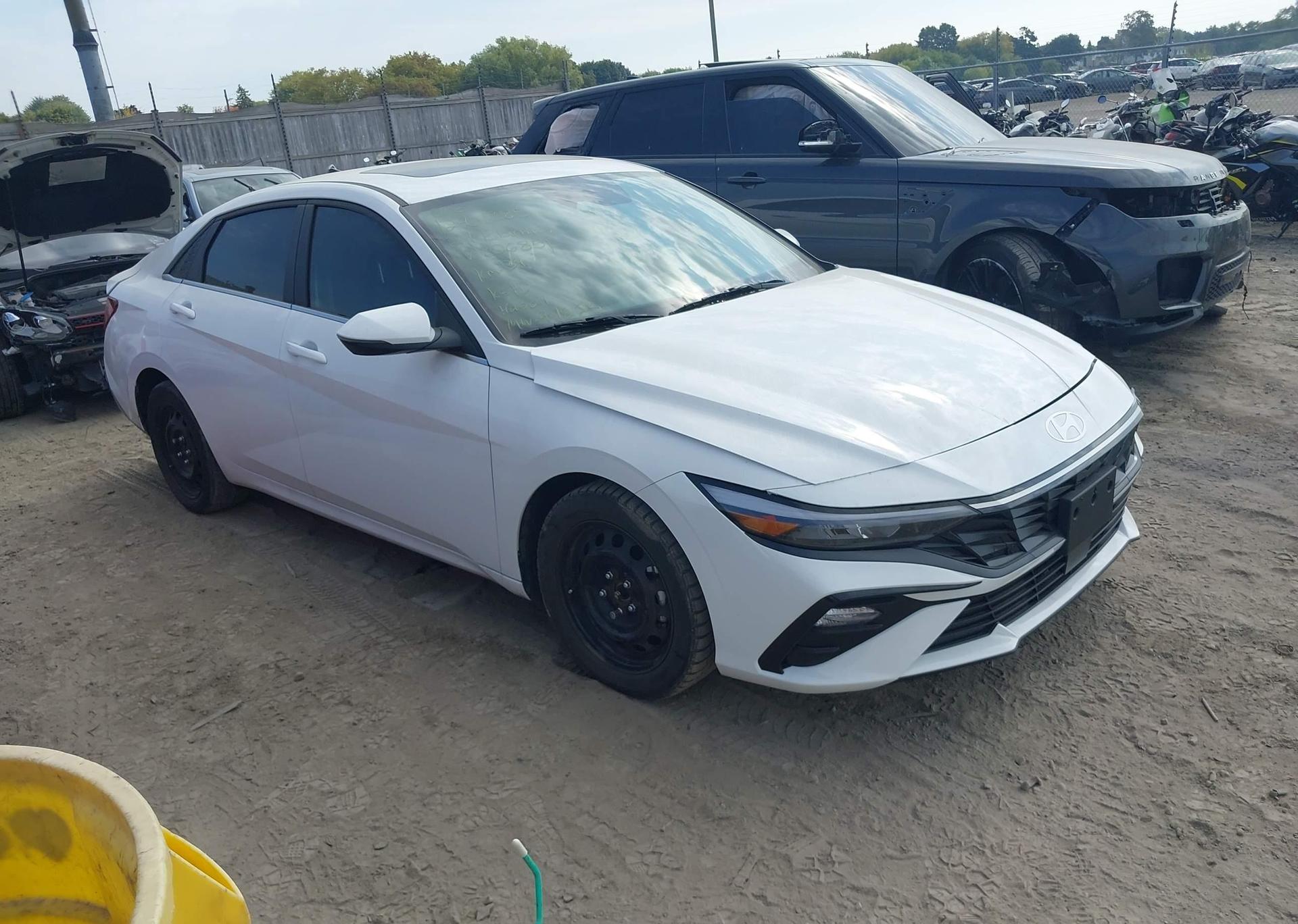 2024 HYUNDAI ELANTRA