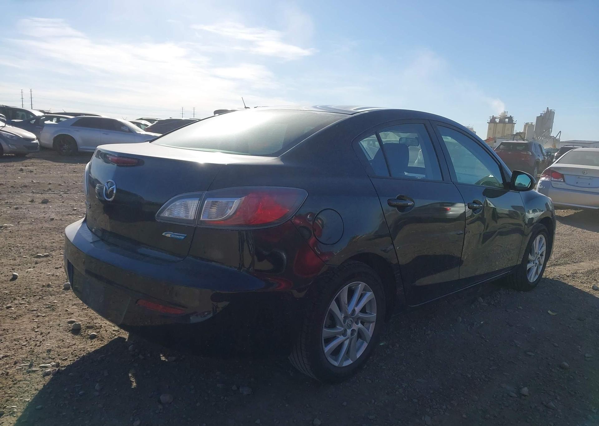 2012 MAZDA MAZDA3 GS-SKY