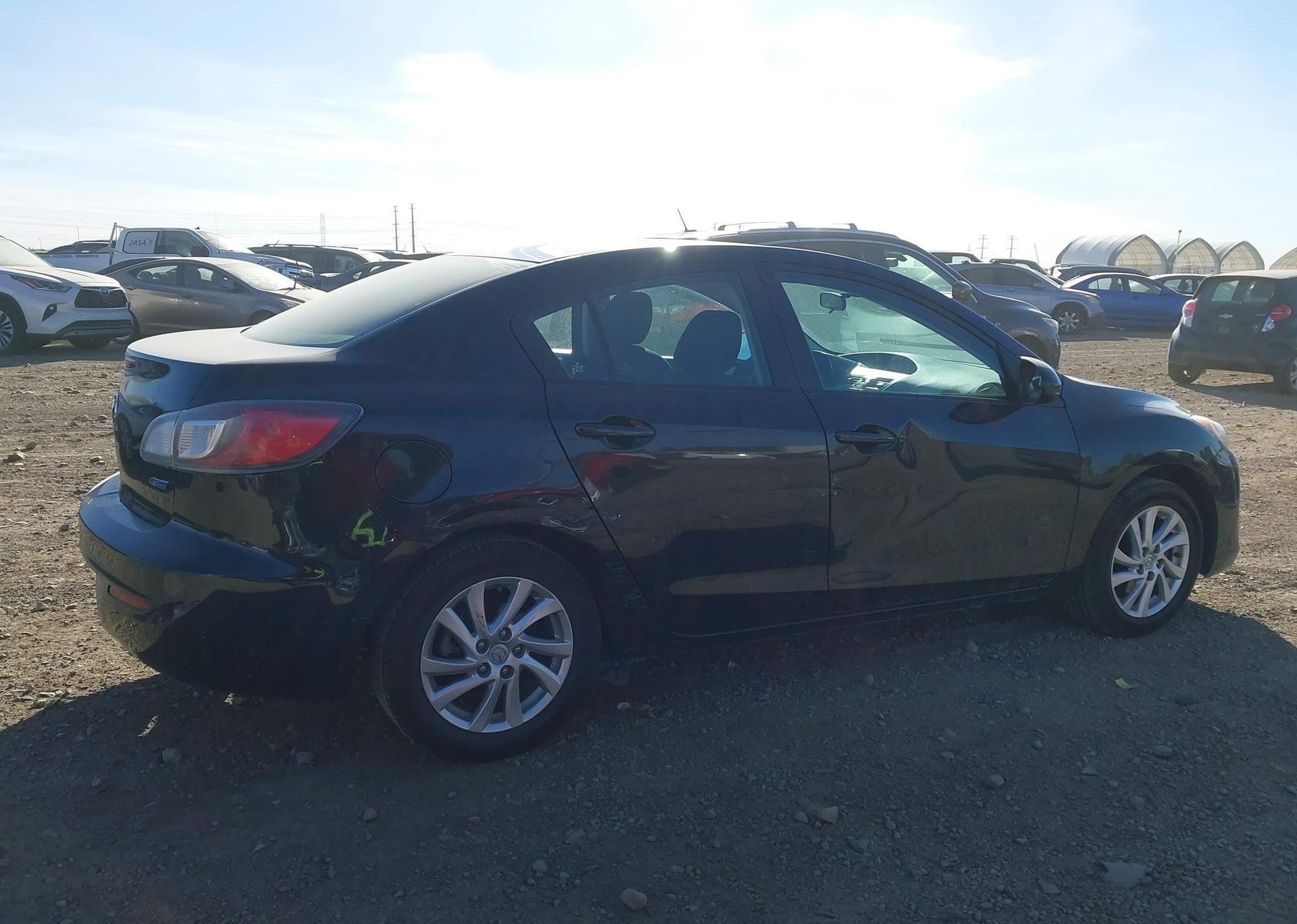 2012 MAZDA MAZDA3 GS-SKY