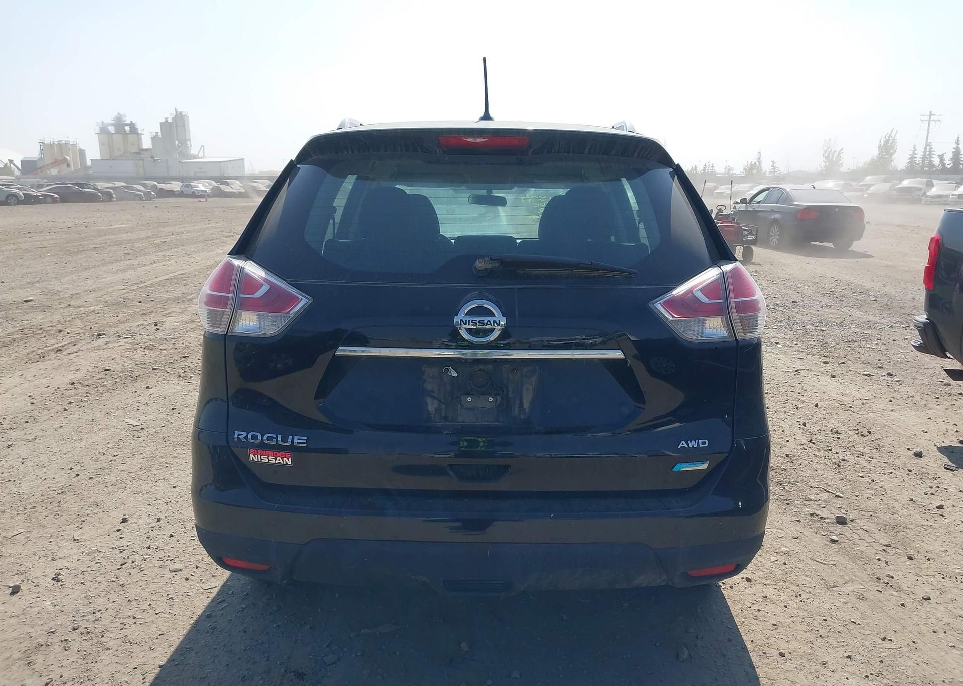 2015 NISSAN ROGUE S