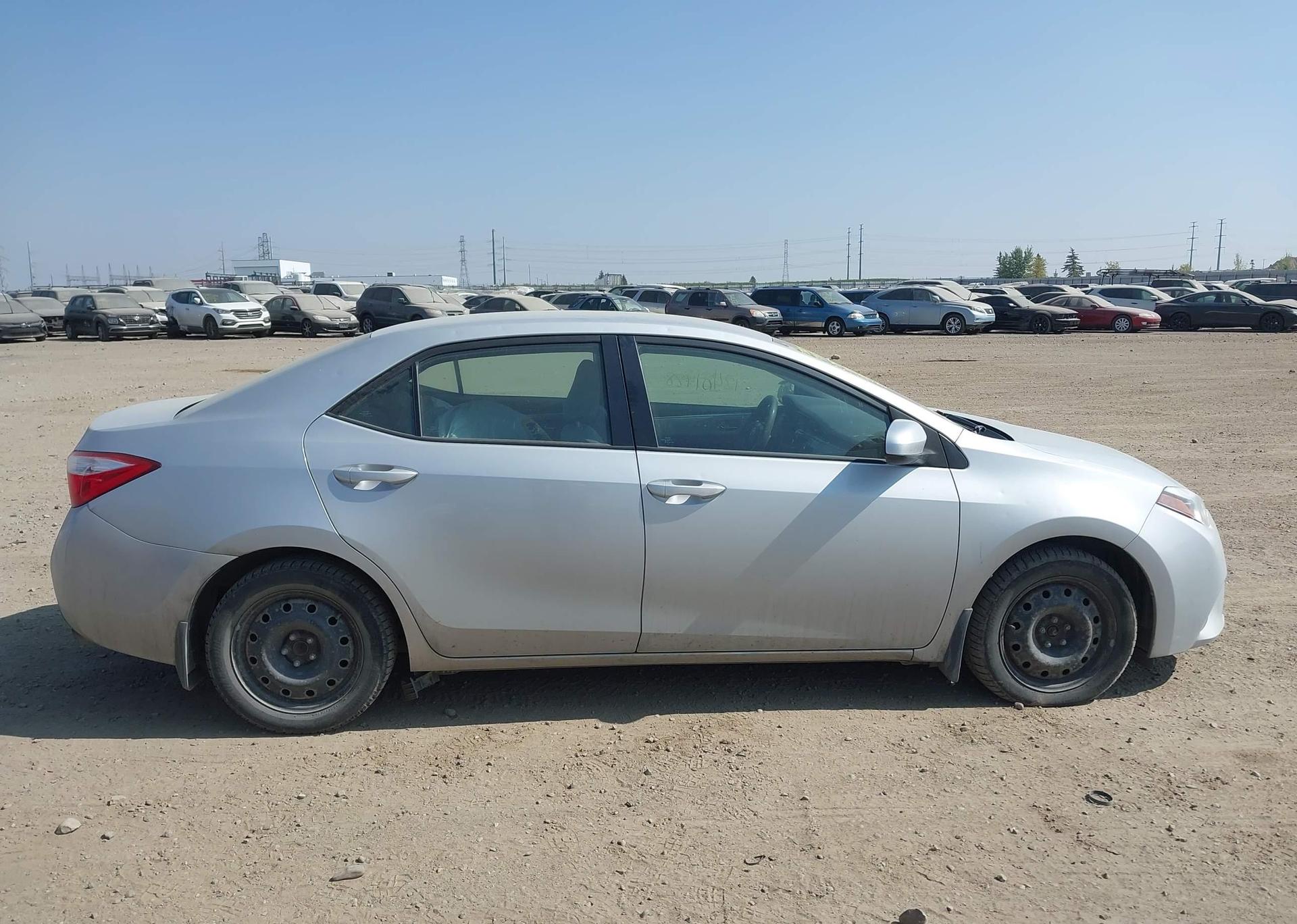 2015 TOYOTA COROLLA LE