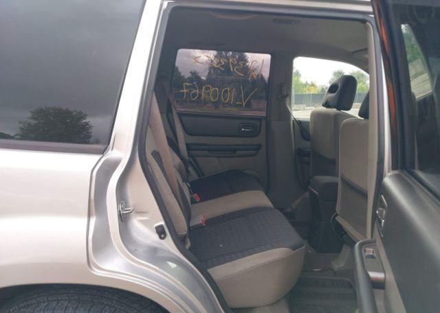 2006 NISSAN X-TRAIL SE