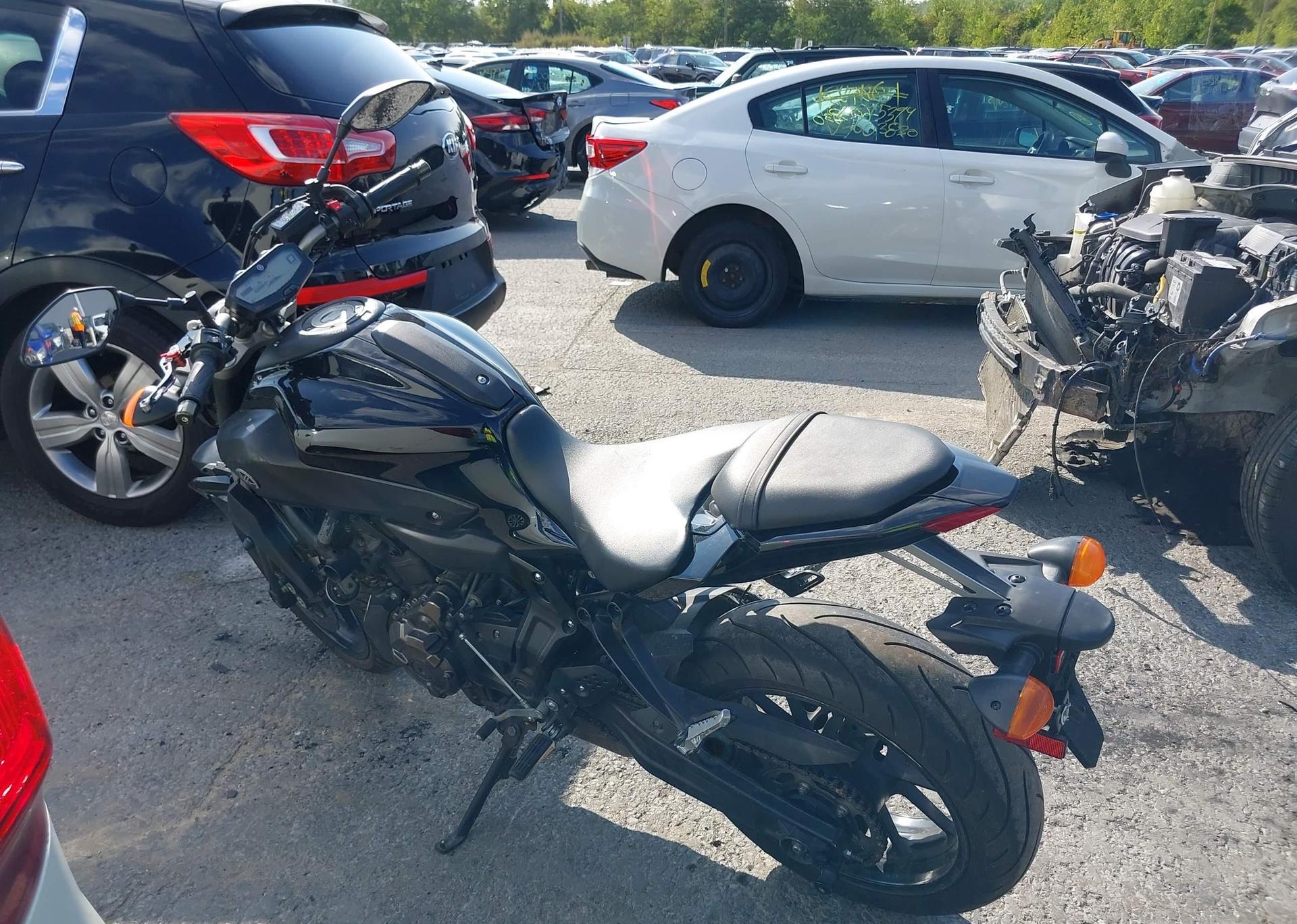2017 YAMAHA fz07
