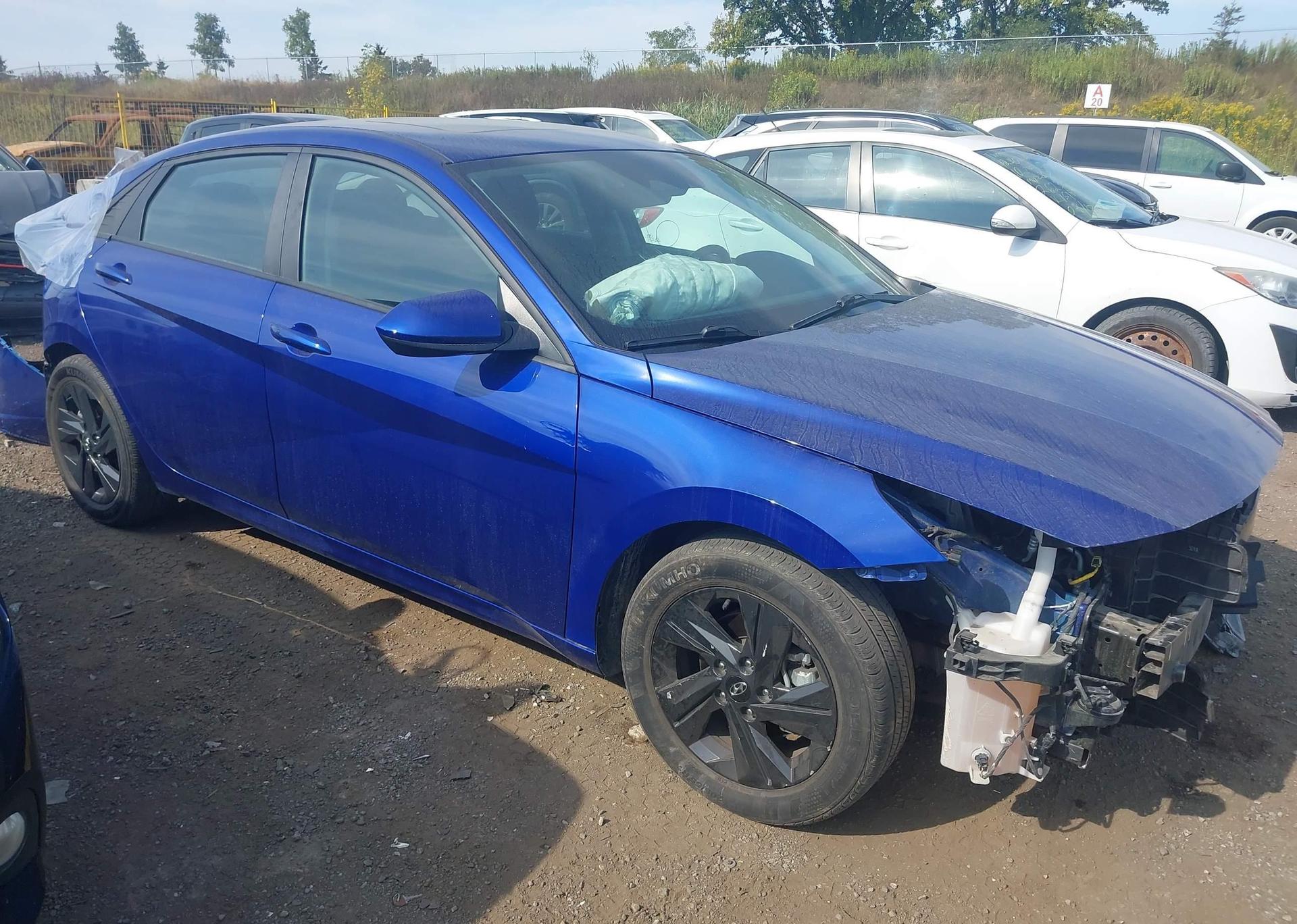 2021 HYUNDAI ELANTRA PREFERRED IVT WITH SUN AND TECH PACKAGE