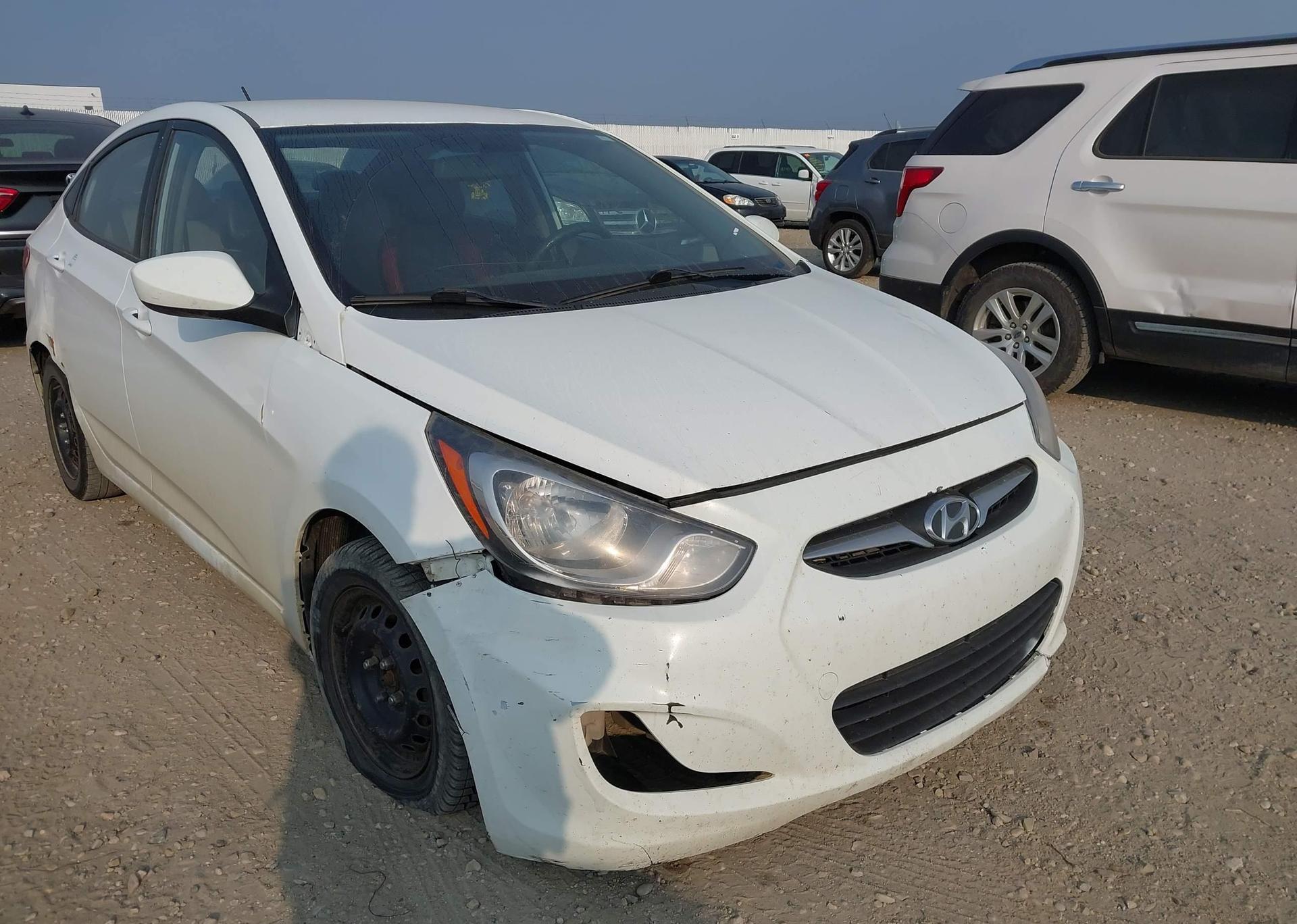 2012 HYUNDAI ACCENT GL