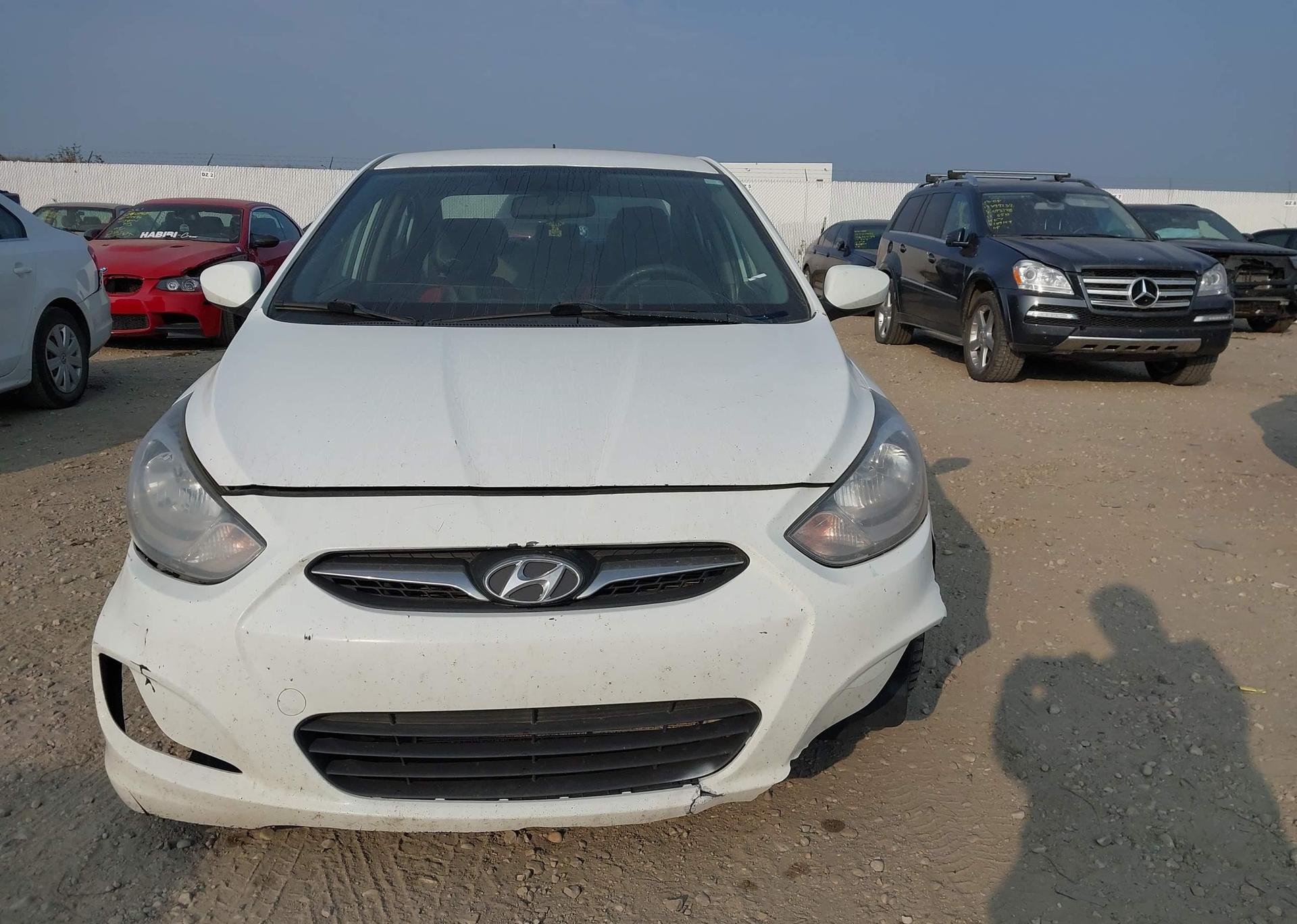 2012 HYUNDAI ACCENT GL