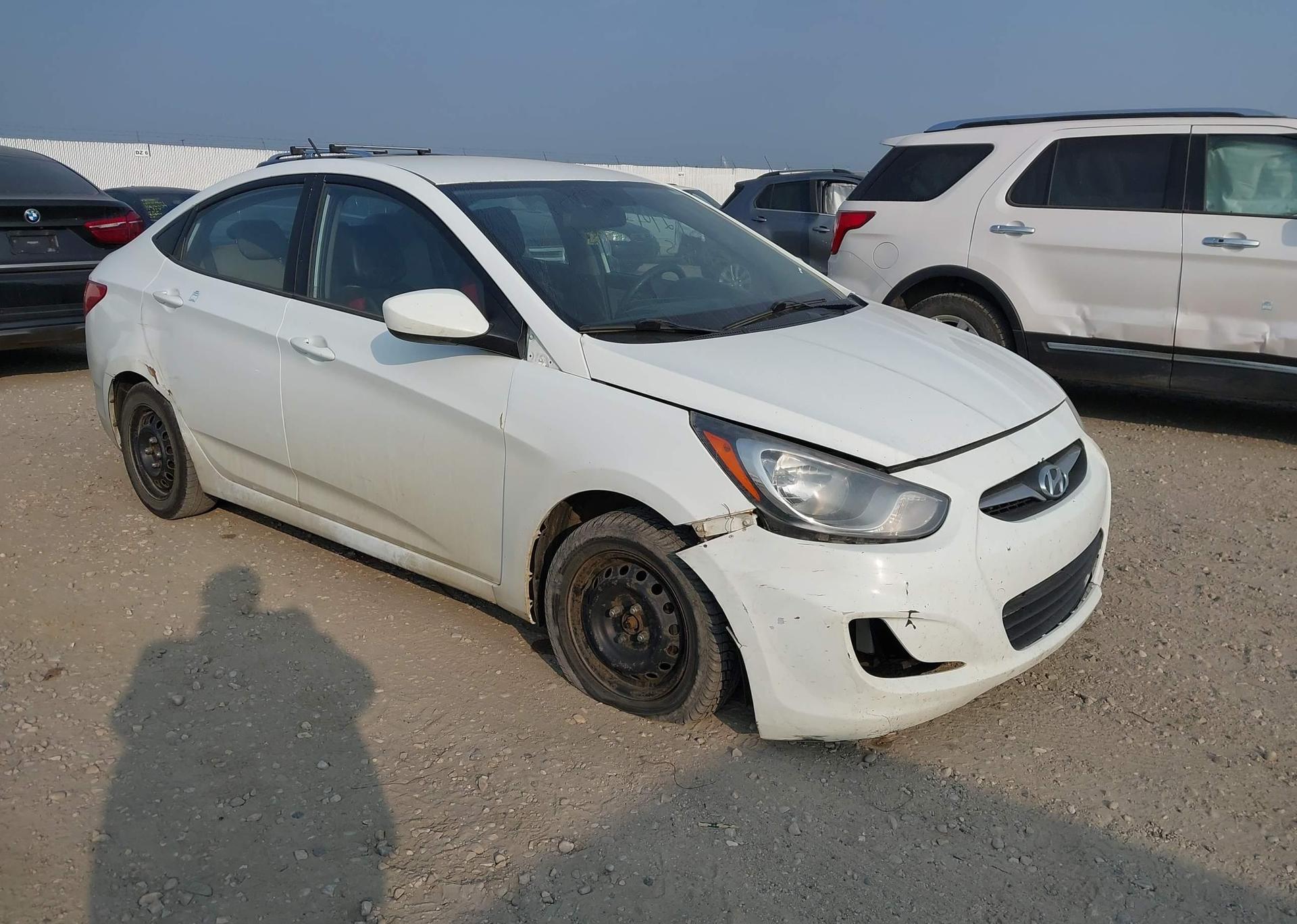 2012 HYUNDAI ACCENT GL