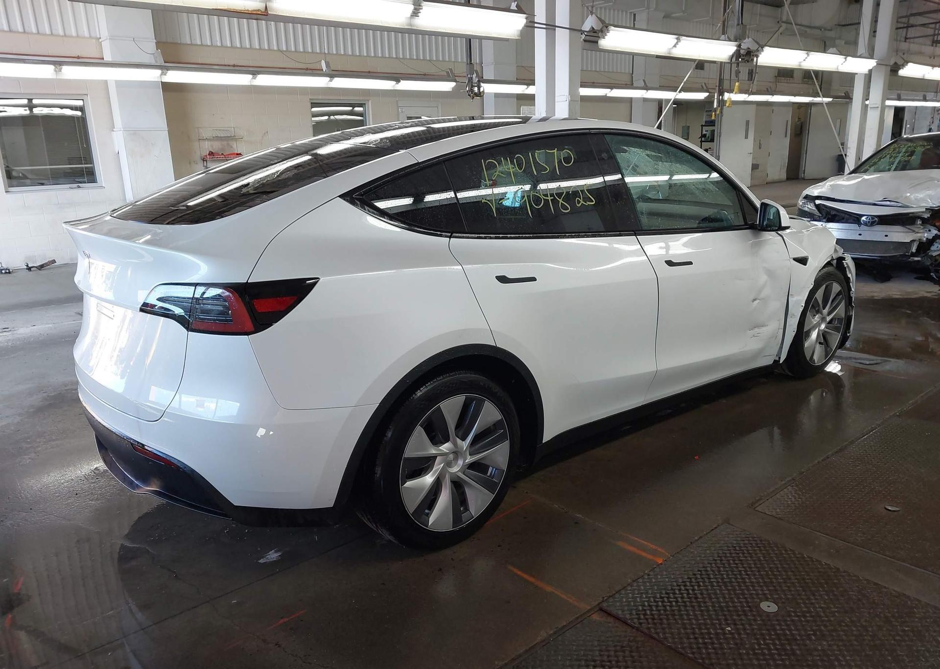 2023 TESLA MODEL Y