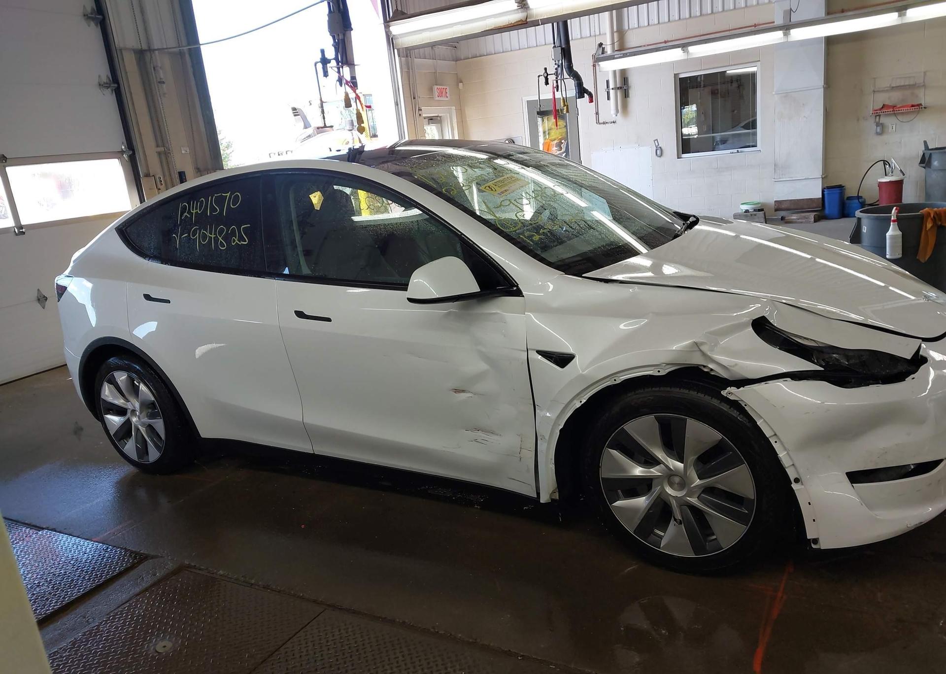 2023 TESLA MODEL Y