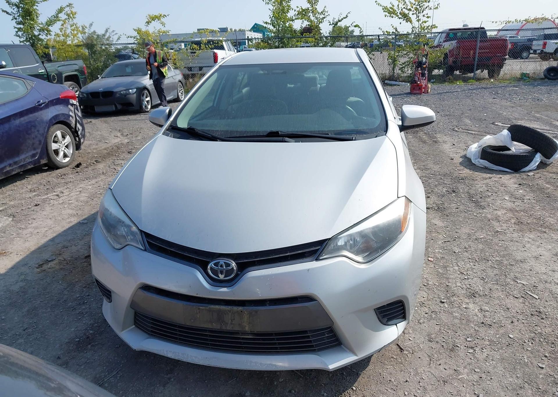 2015 TOYOTA COROLLA