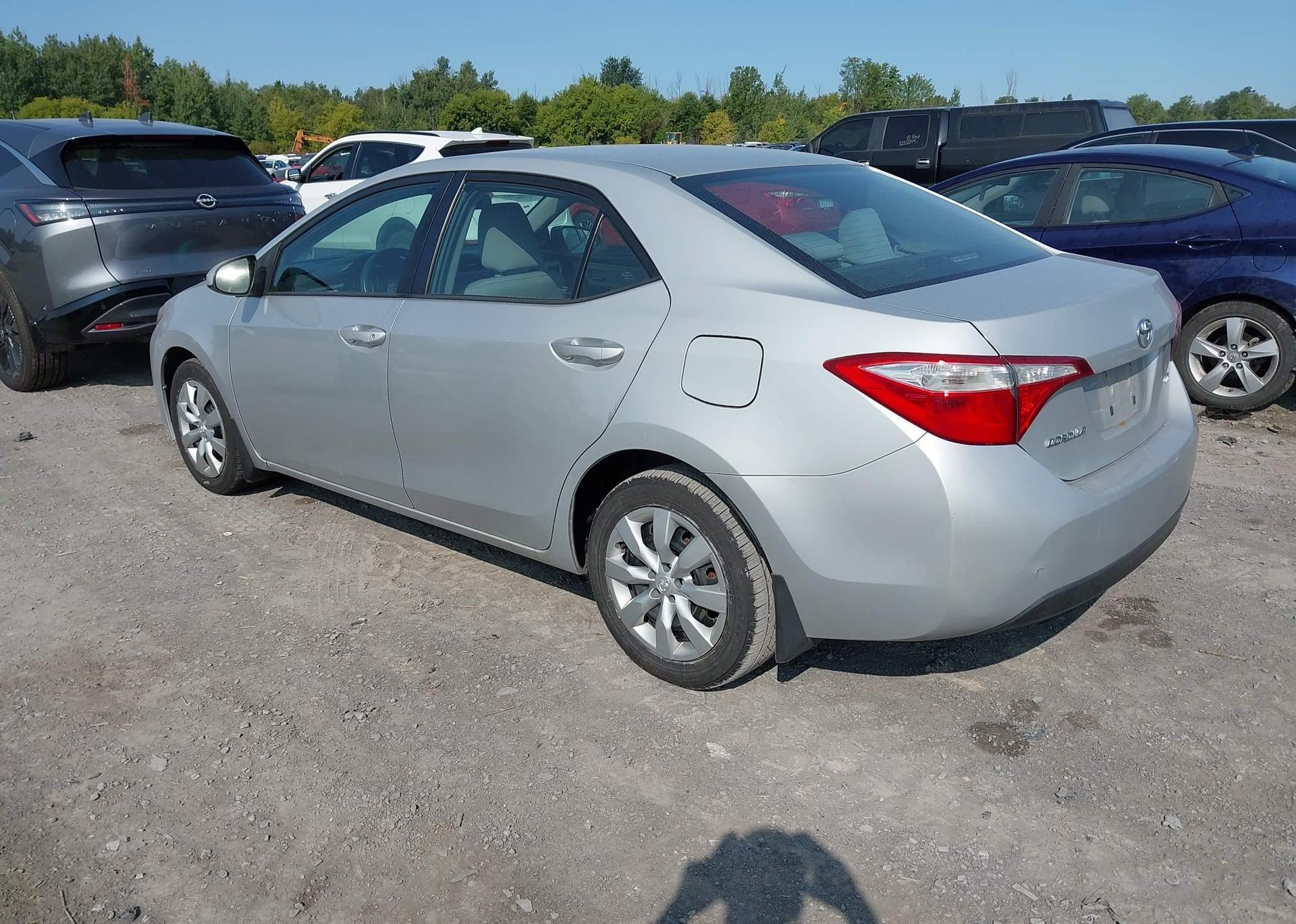2015 TOYOTA COROLLA