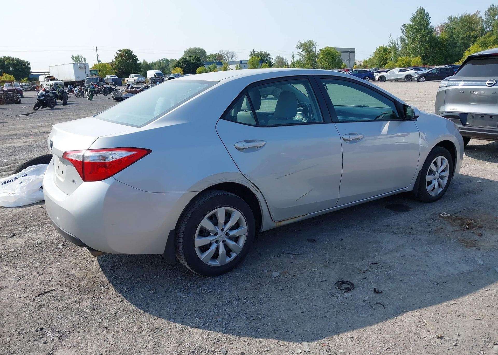 2015 TOYOTA COROLLA