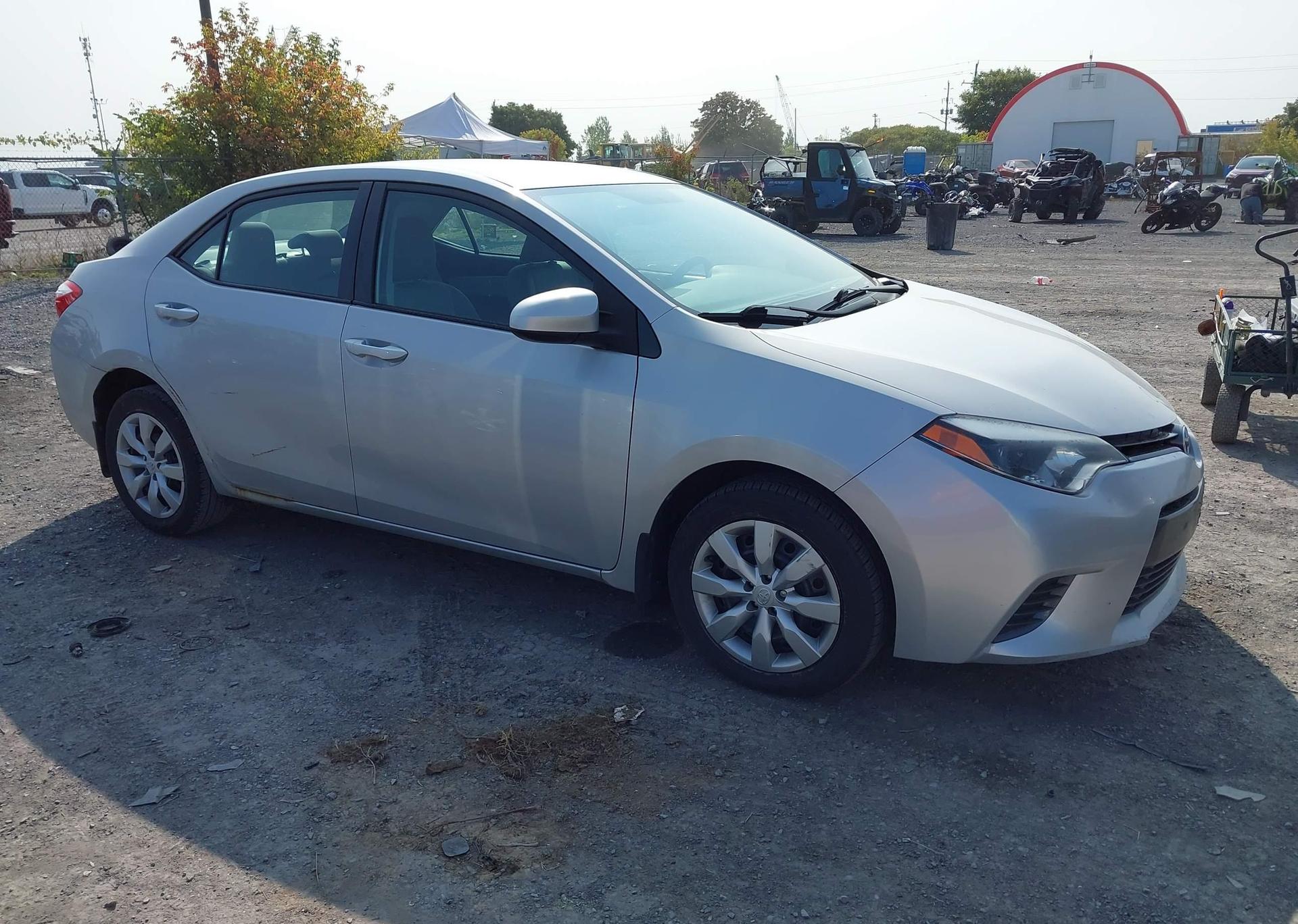 2015 TOYOTA COROLLA