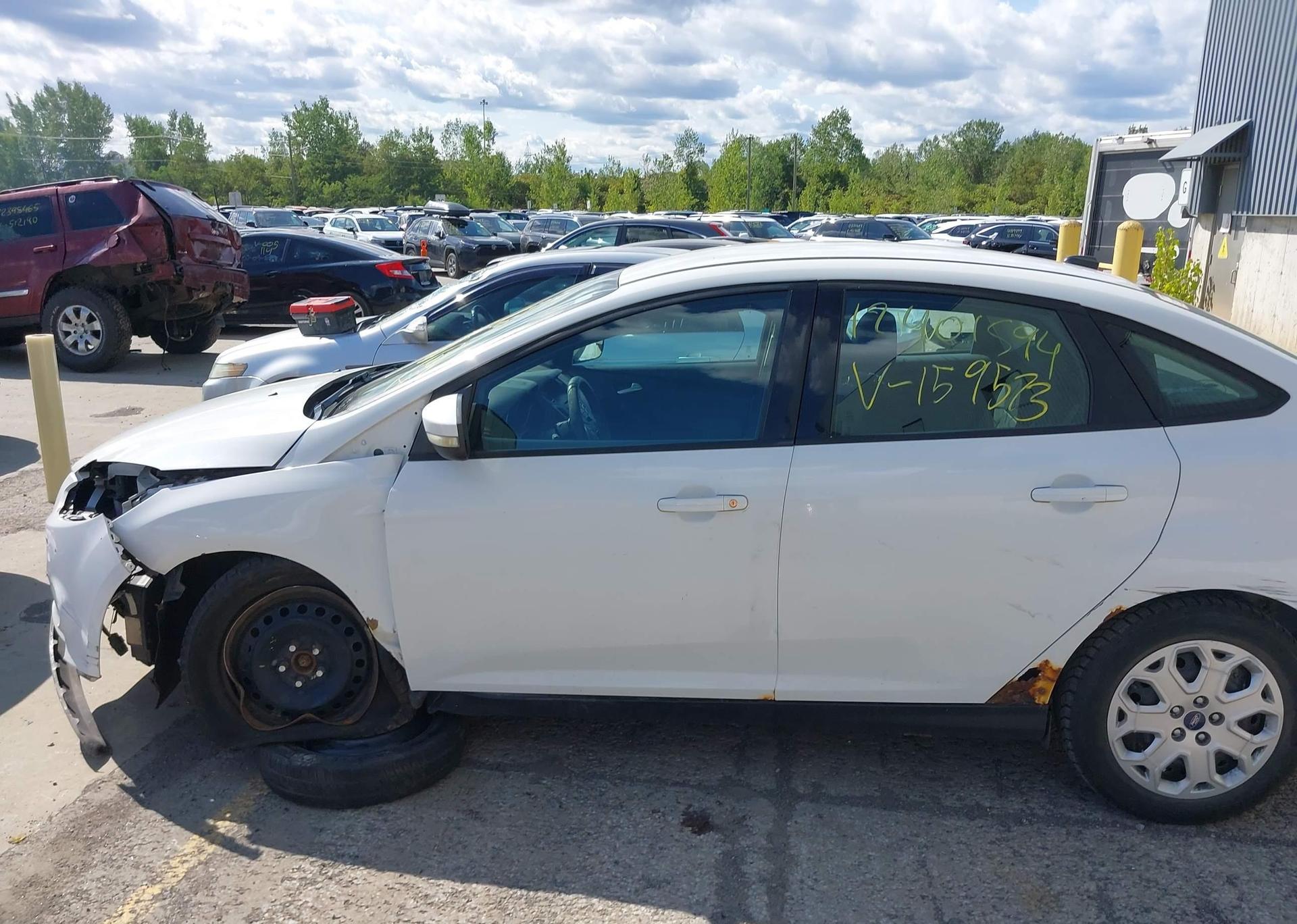 2013 FORD FOCUS SE