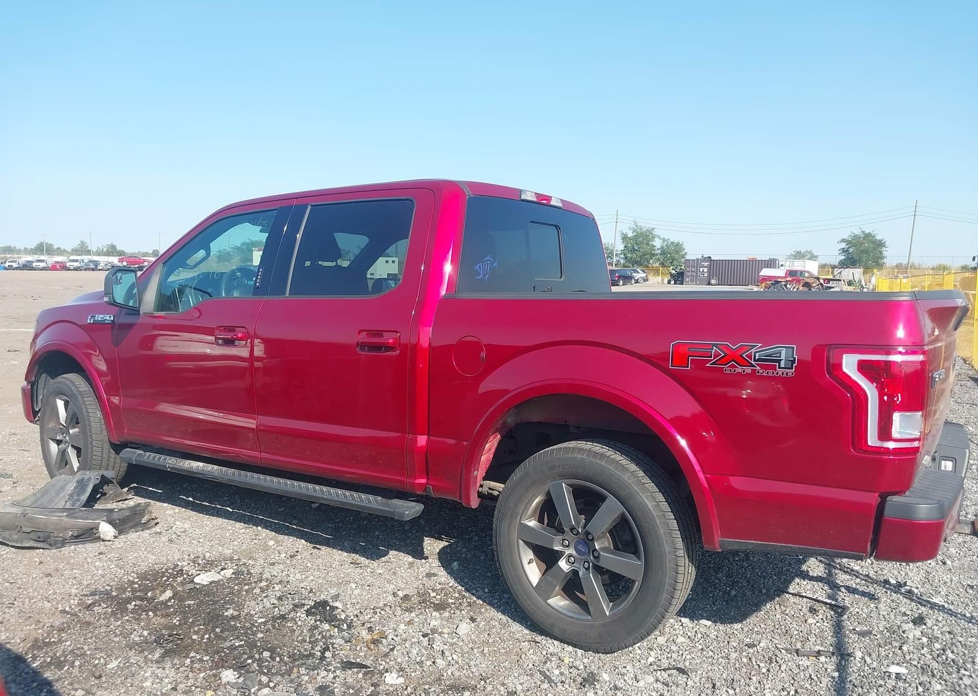 2015 FORD F-150 XLT