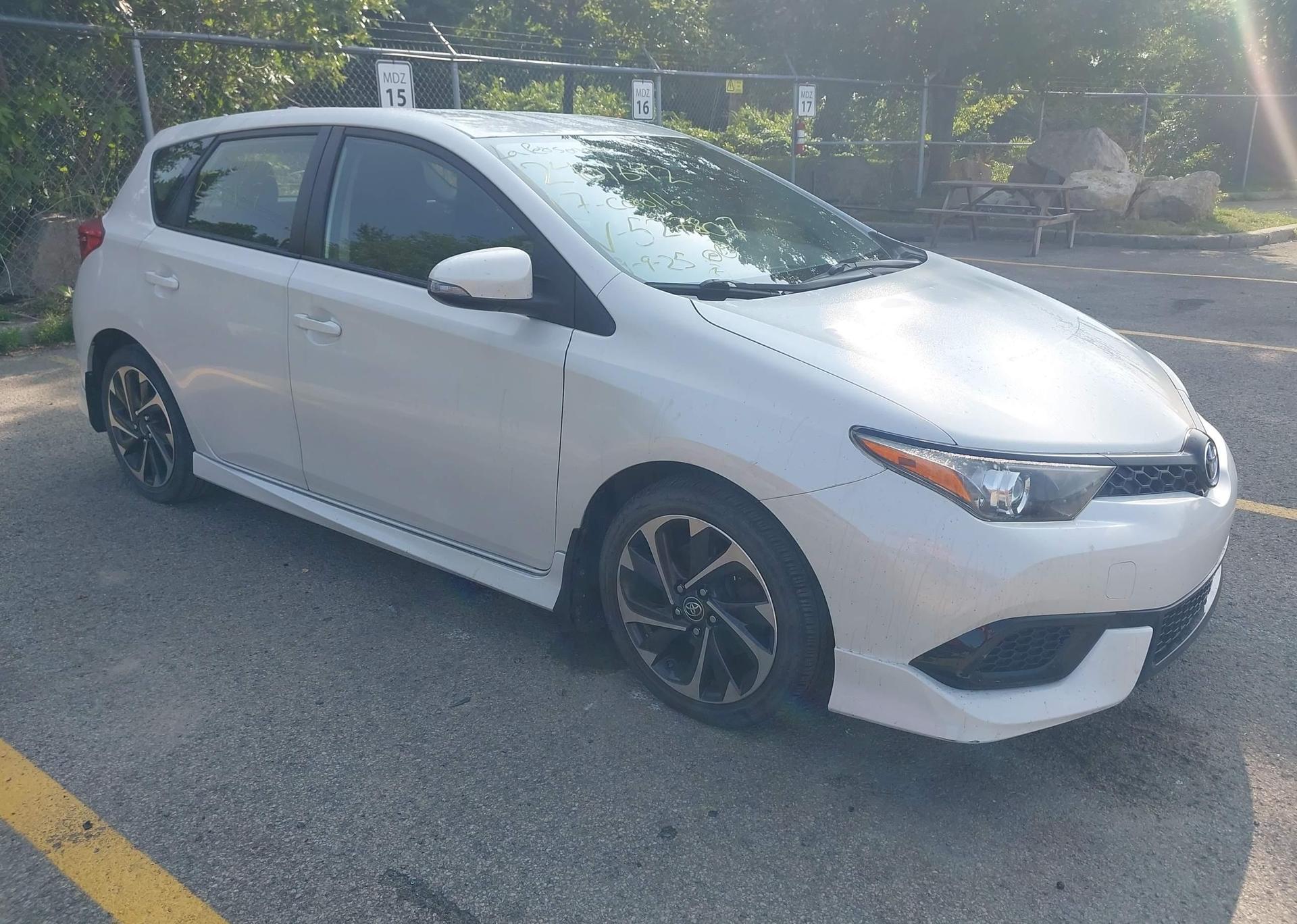 2017 TOYOTA COROLLA iM