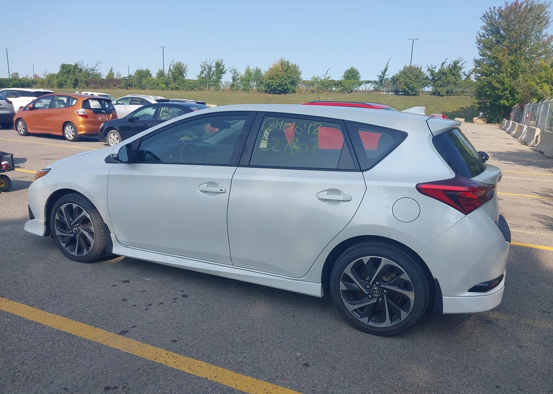 2017 TOYOTA COROLLA iM