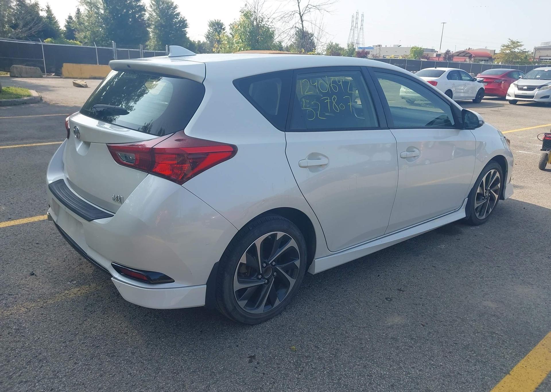 2017 TOYOTA COROLLA iM