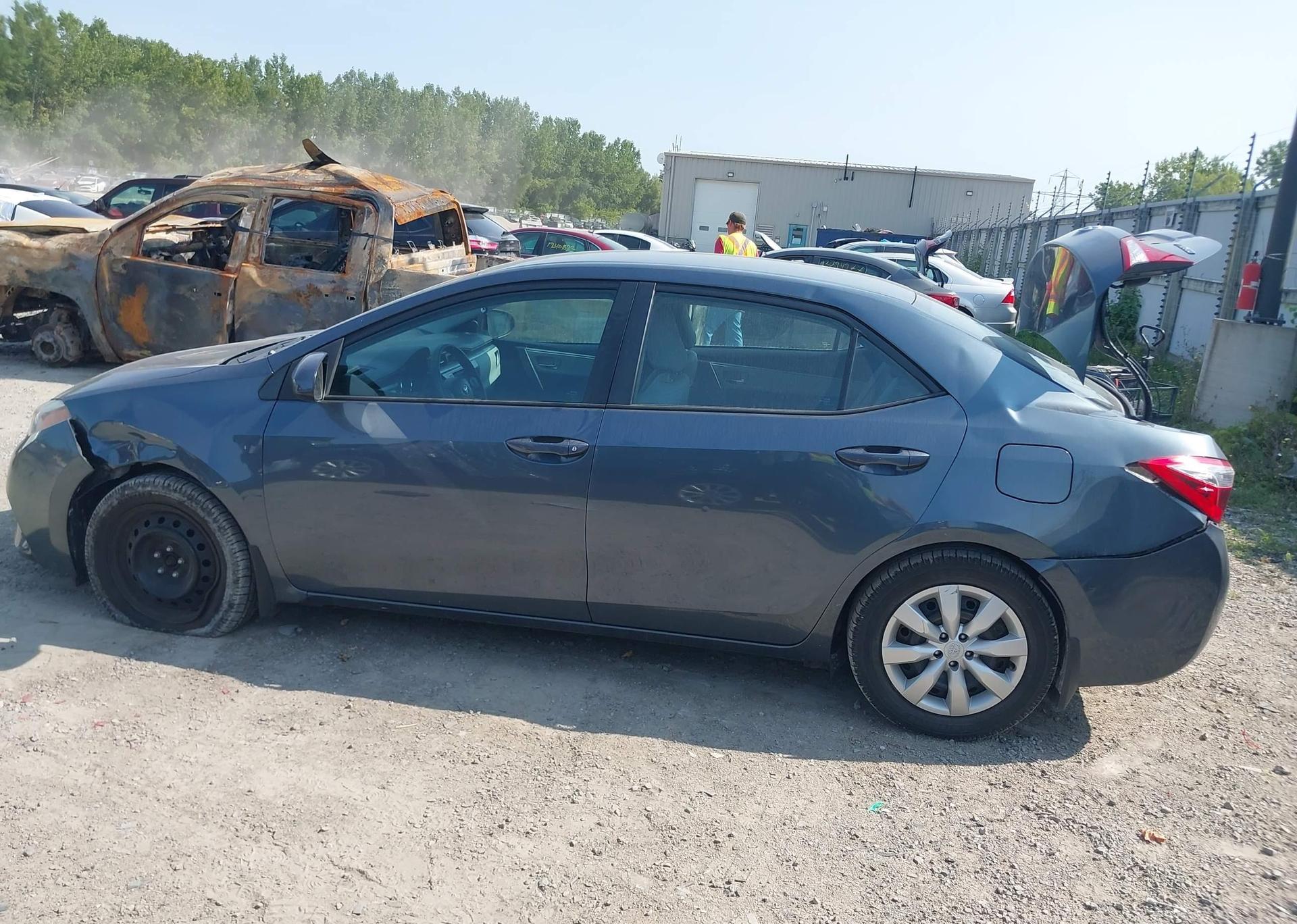 2014 TOYOTA COROLLA LE