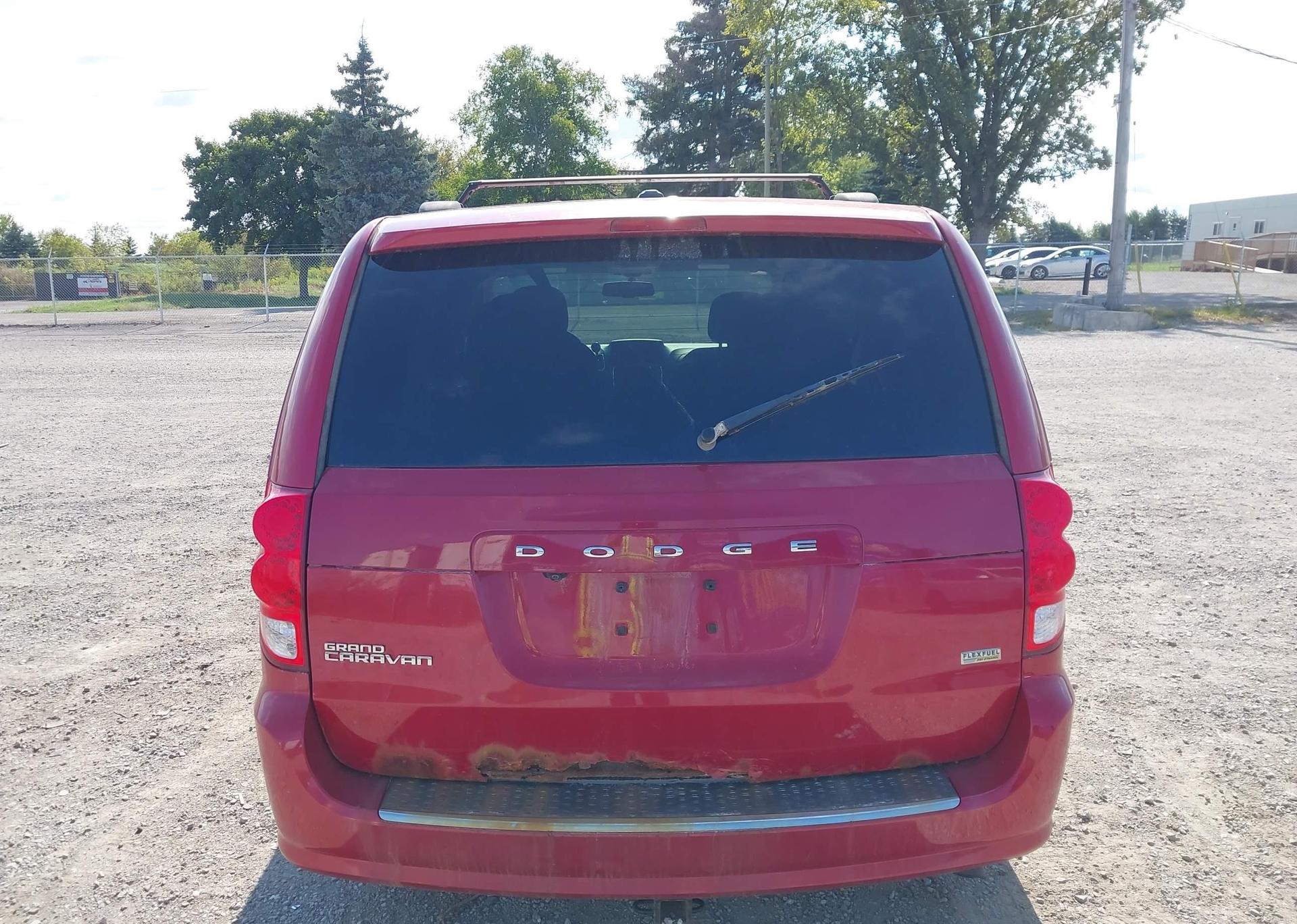 2013 DODGE GRAND CARAVAN SE