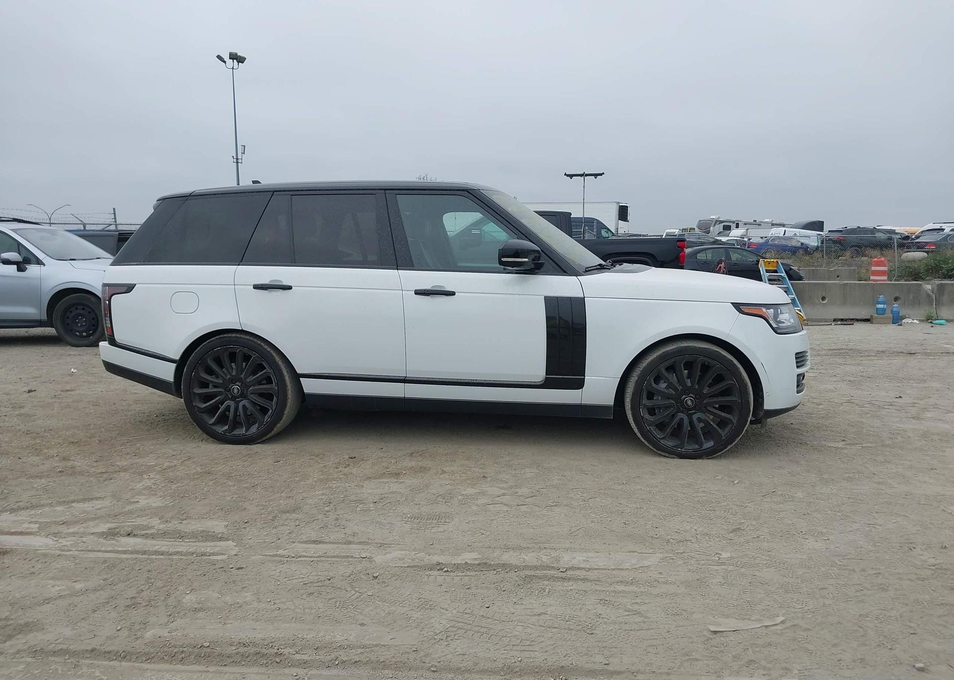 2016 LAND ROVER RANGE ROVER SUPERCHARGED