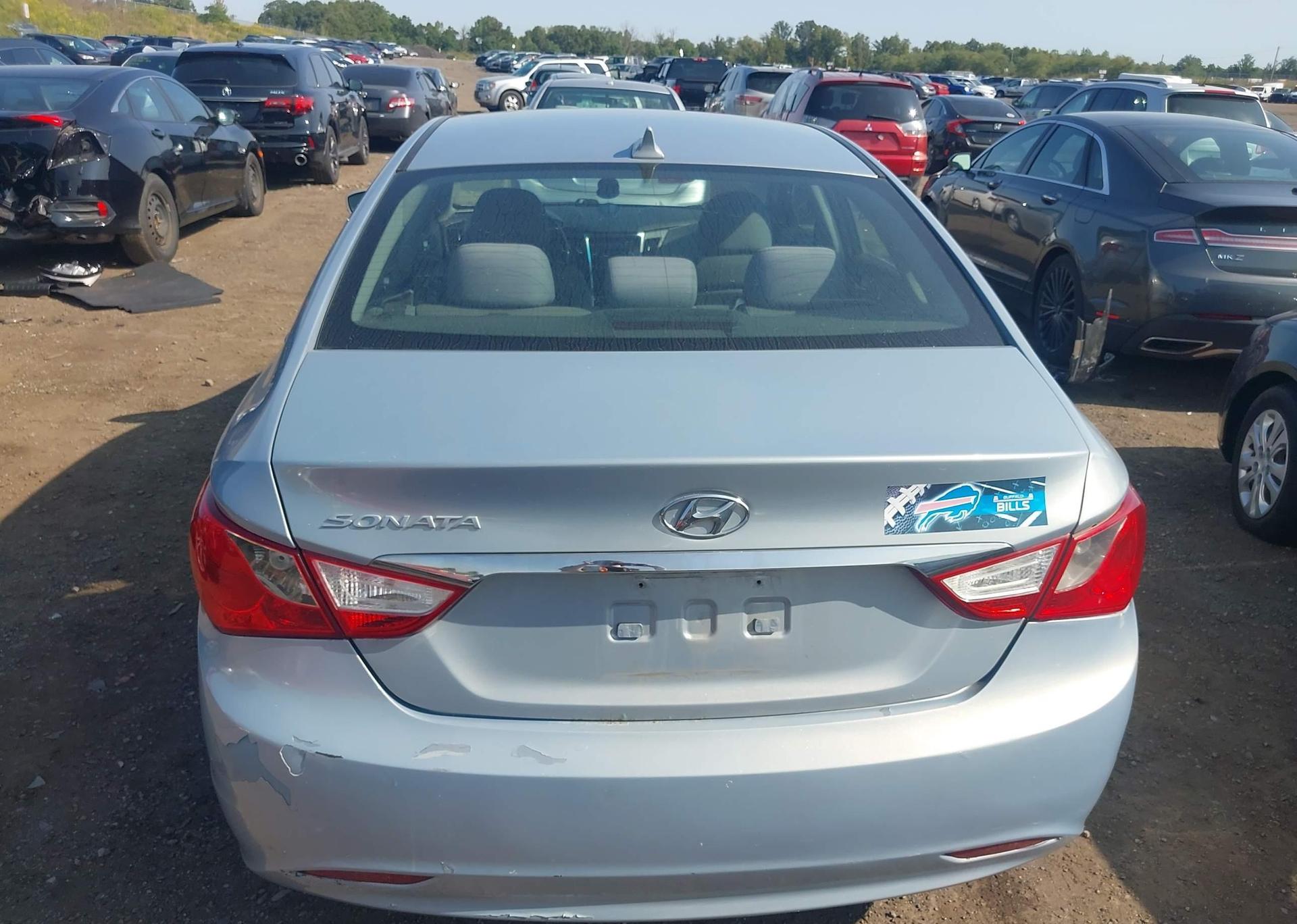 2011 HYUNDAI SONATA GLS