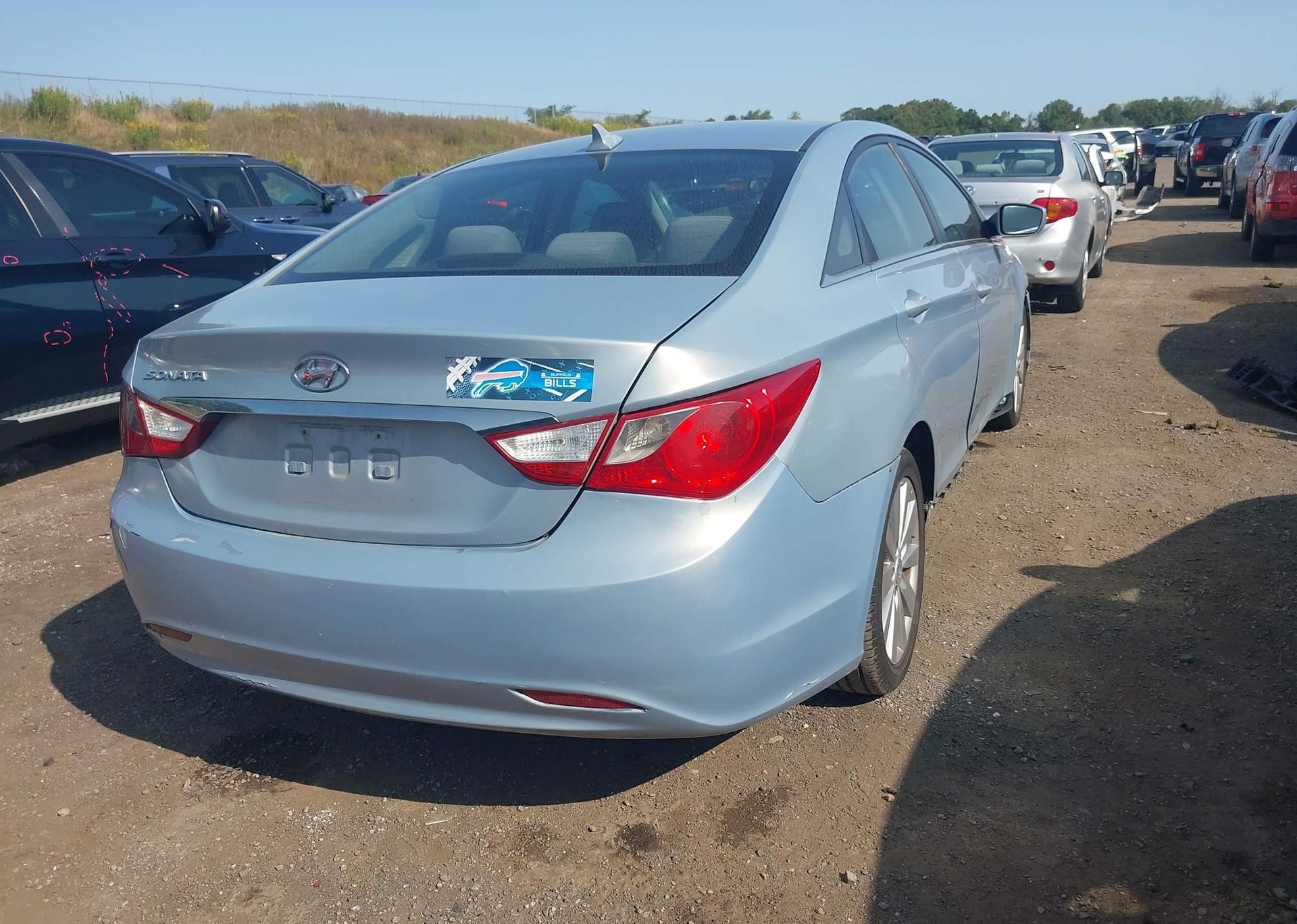 2011 HYUNDAI SONATA GLS