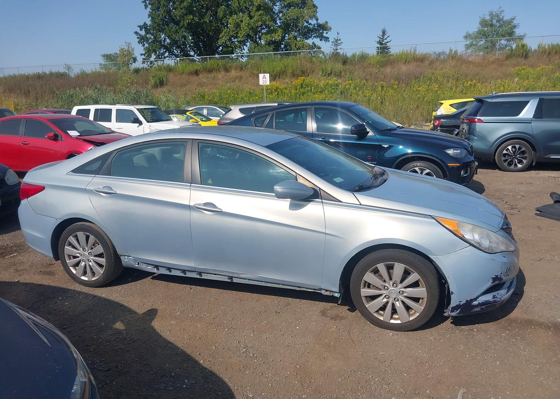 2011 HYUNDAI SONATA GLS